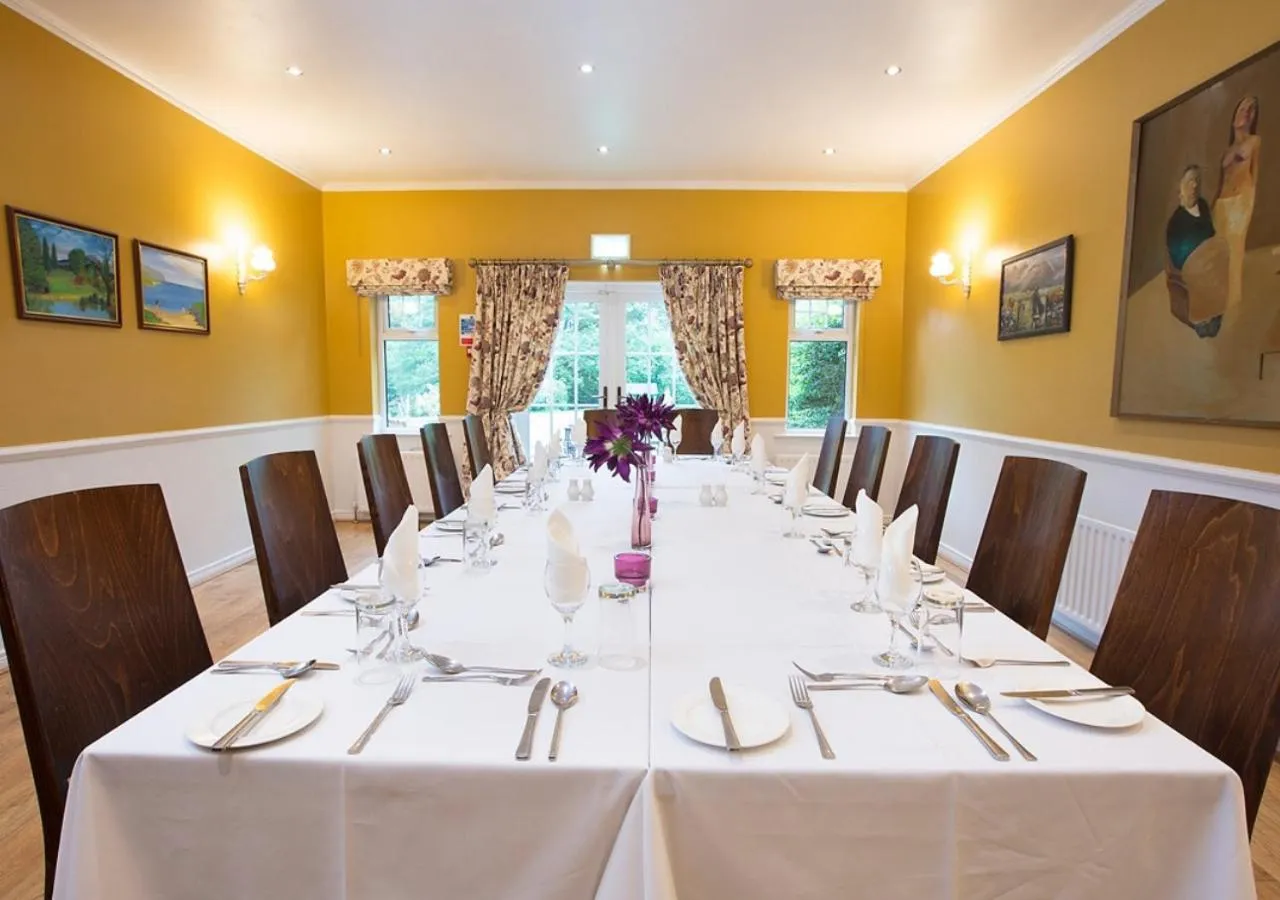 Restaurant/places to eat in Brown Trout Golf & Country Inn