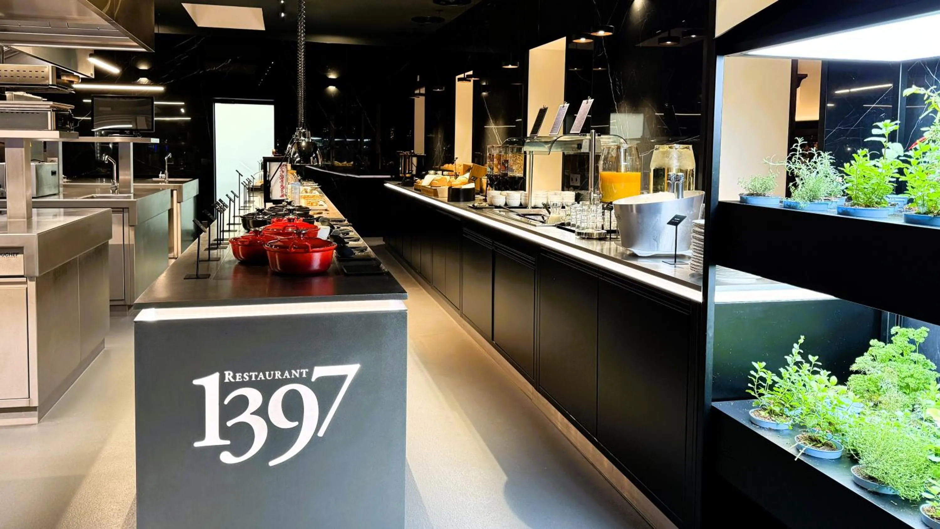 Breakfast in Grand Hotel en Résidence De Draak