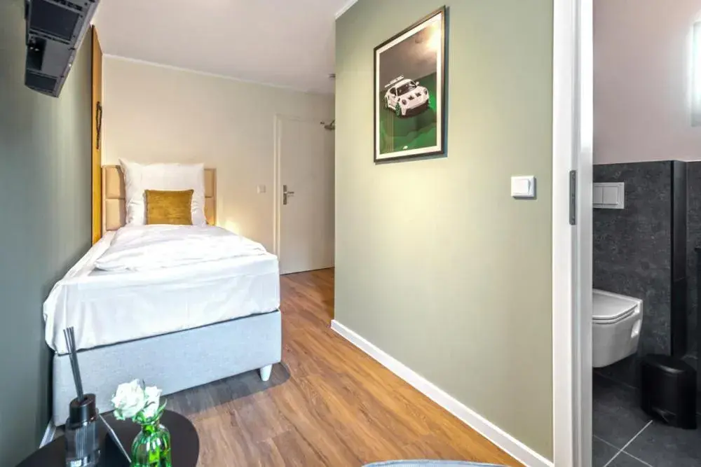 Bedroom, Bed in Hotel Zweite Heimat Nürburg Bedroom, Bed in Hotel Zweite Heimat Nürburg