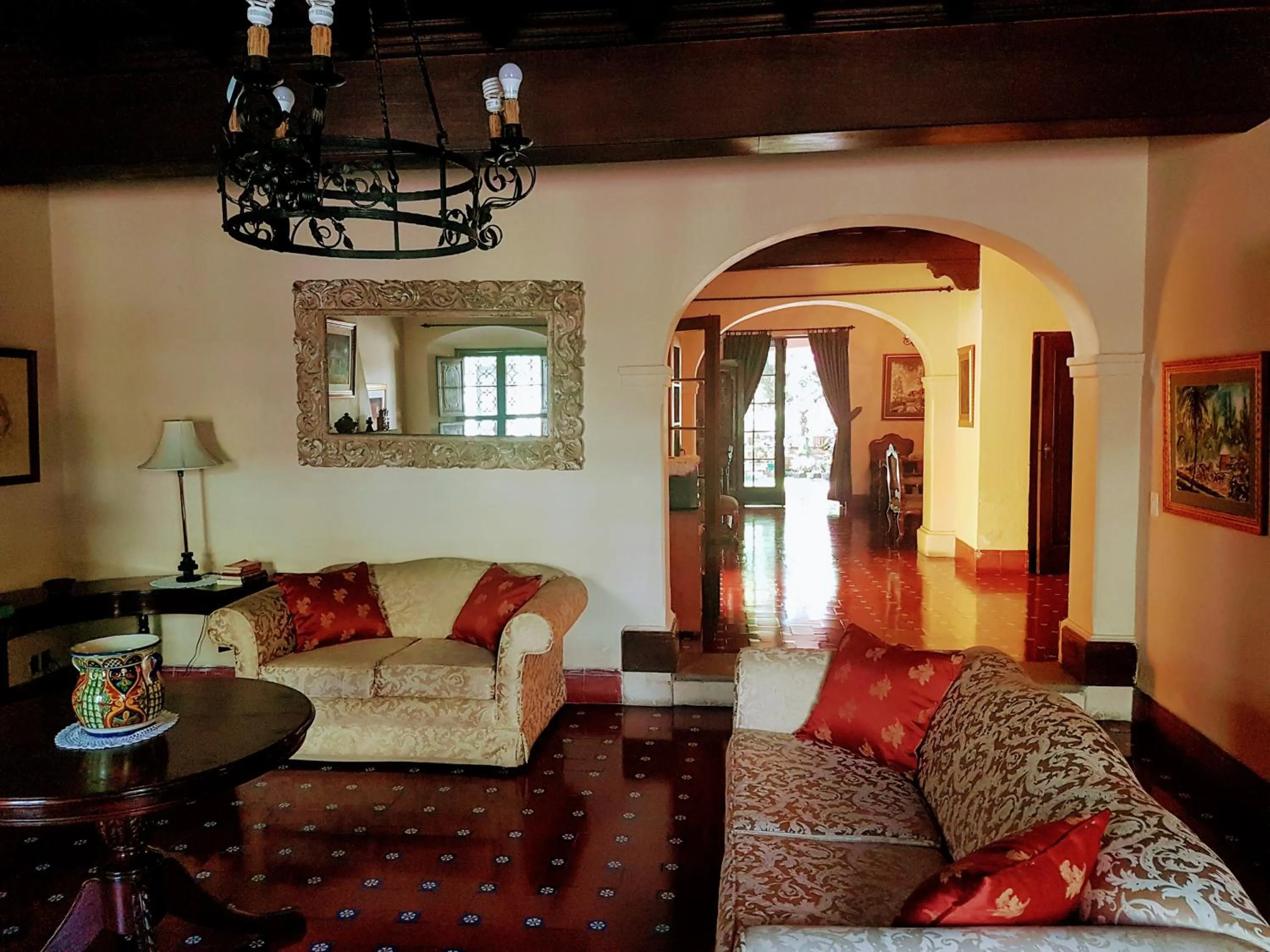 Lounge or bar in Casa Carmel Bed & Breakfast