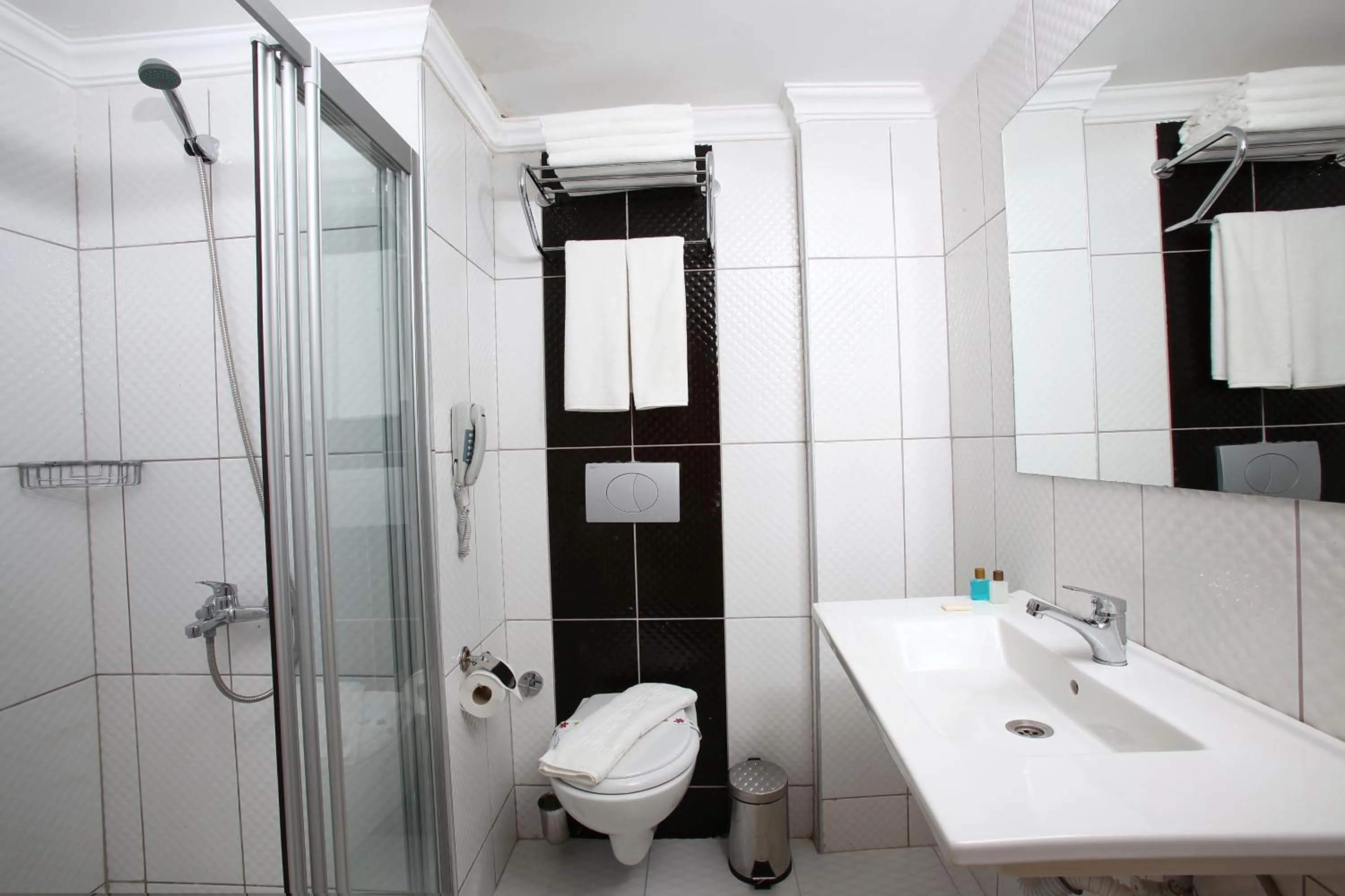 Bathroom in Natur Garden Hotel