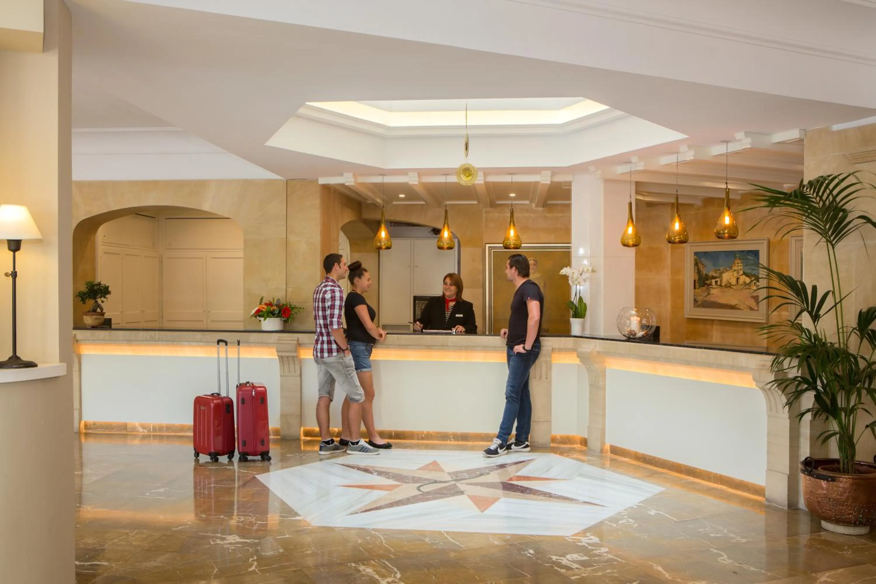 Lobby or reception in Hotel Castell dels Hams