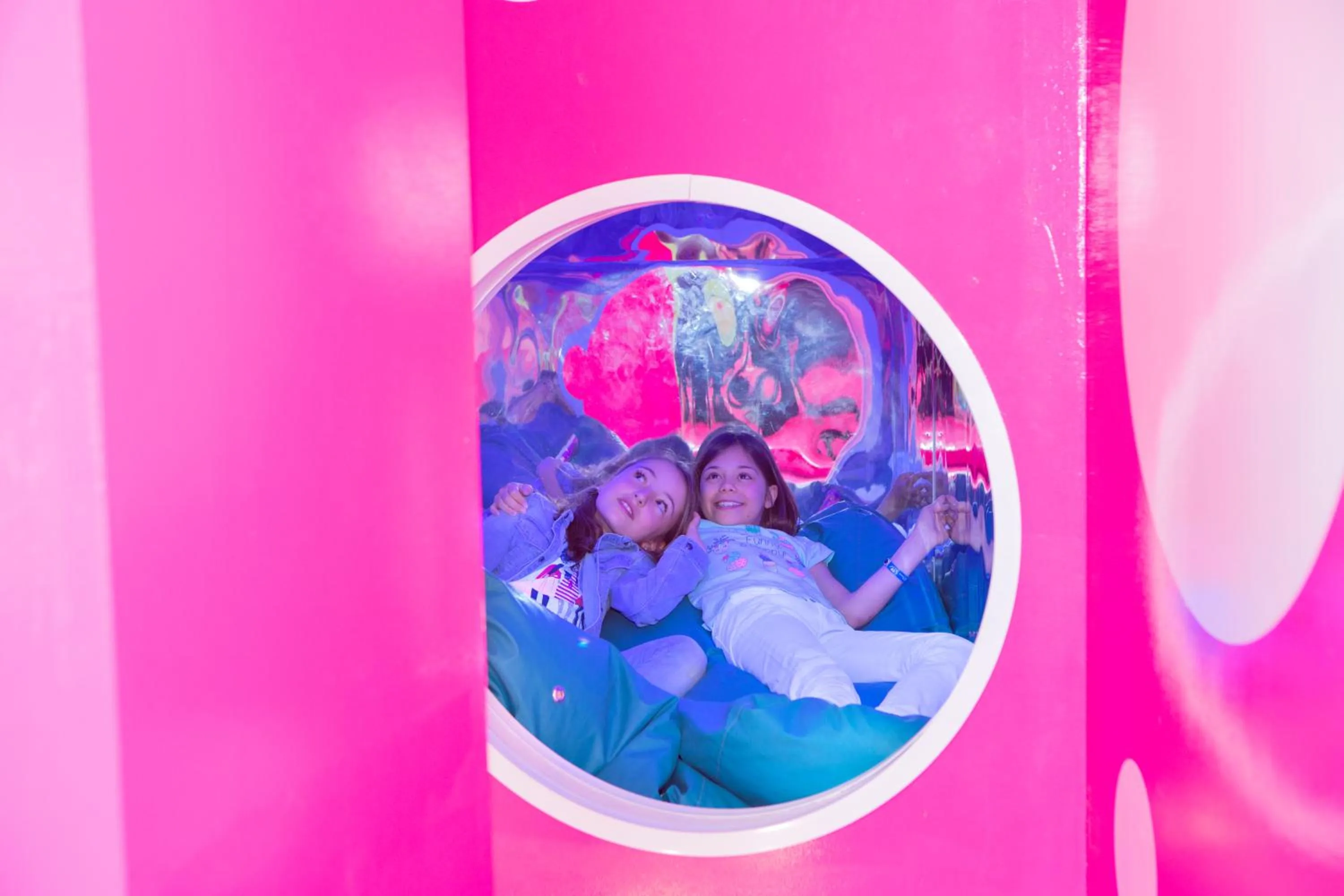 Area and facilities in Hotel Castell dels Hams