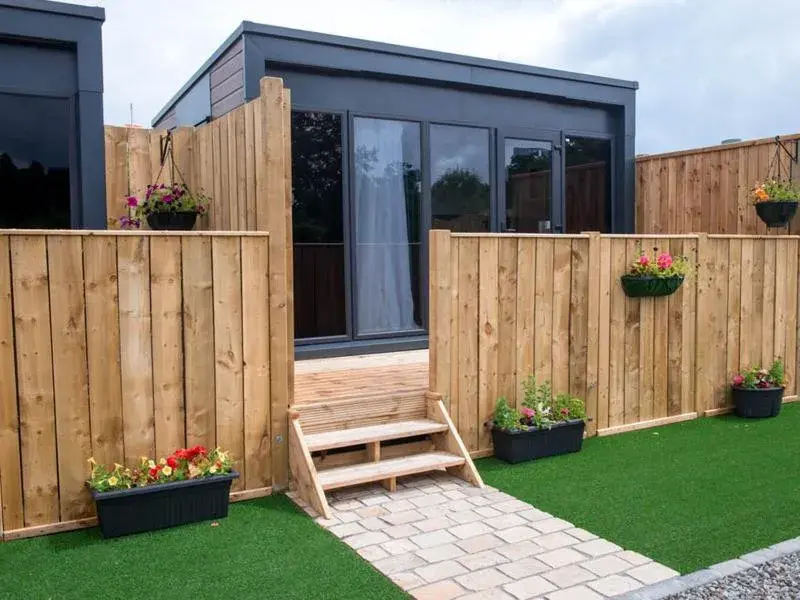 Facade/entrance in Oak Tree Inn Facade/entrance in Oak Tree Inn