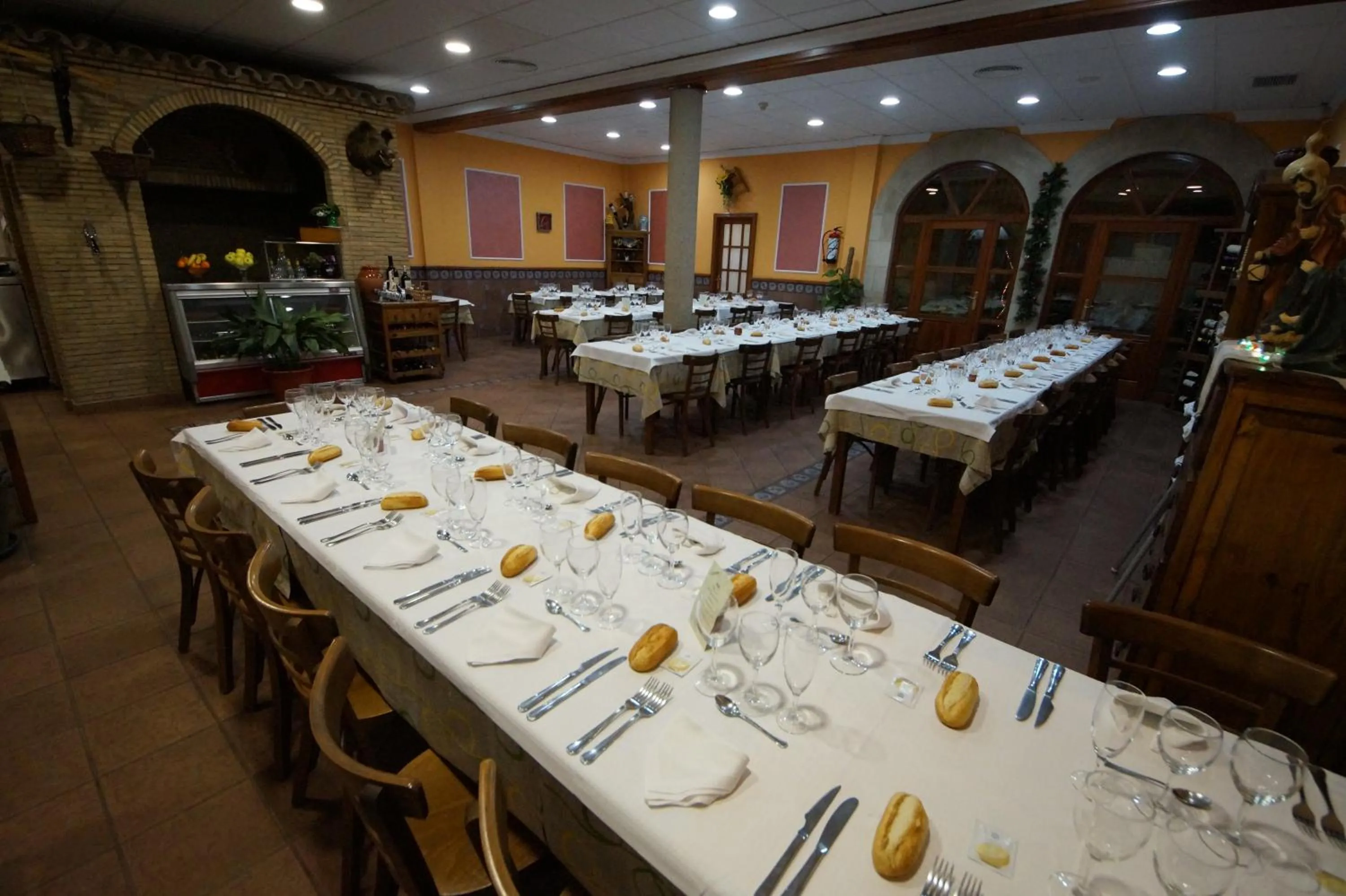 Hostal Restaurante El Surtidor