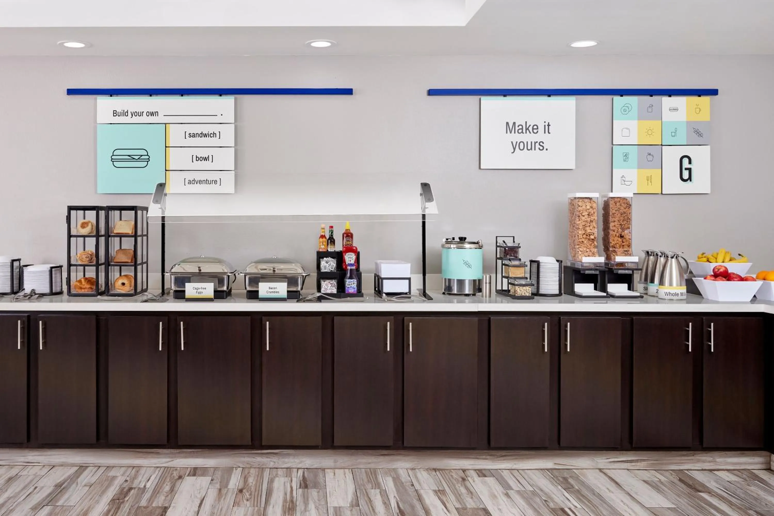 Breakfast in Garner Hotel Victoria - East by IHG