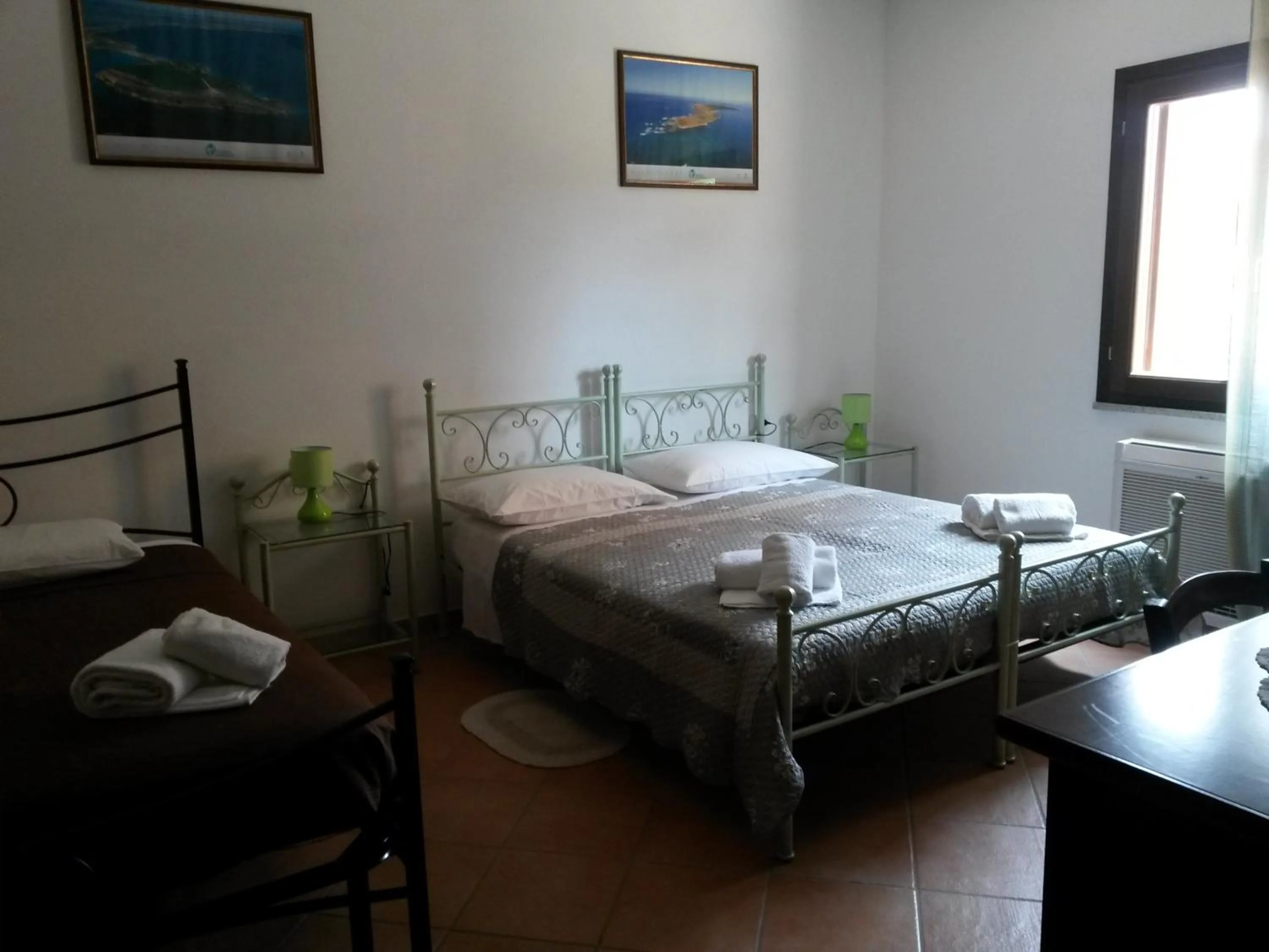 Photo of the whole room, Bed in Affittacamere Le Statue Del Sinis