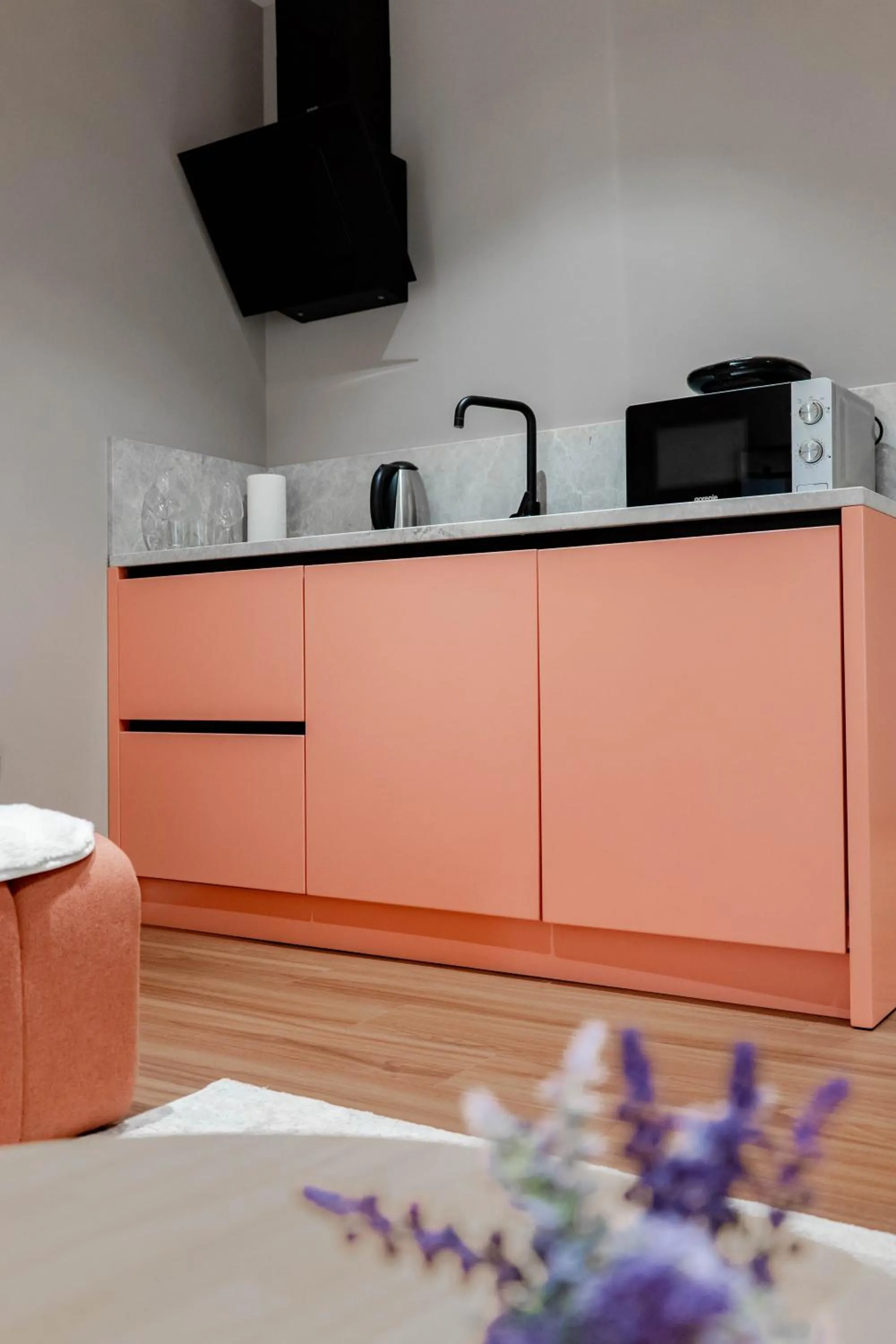 Kitchen or kitchenette in Agate Hotel Tirana