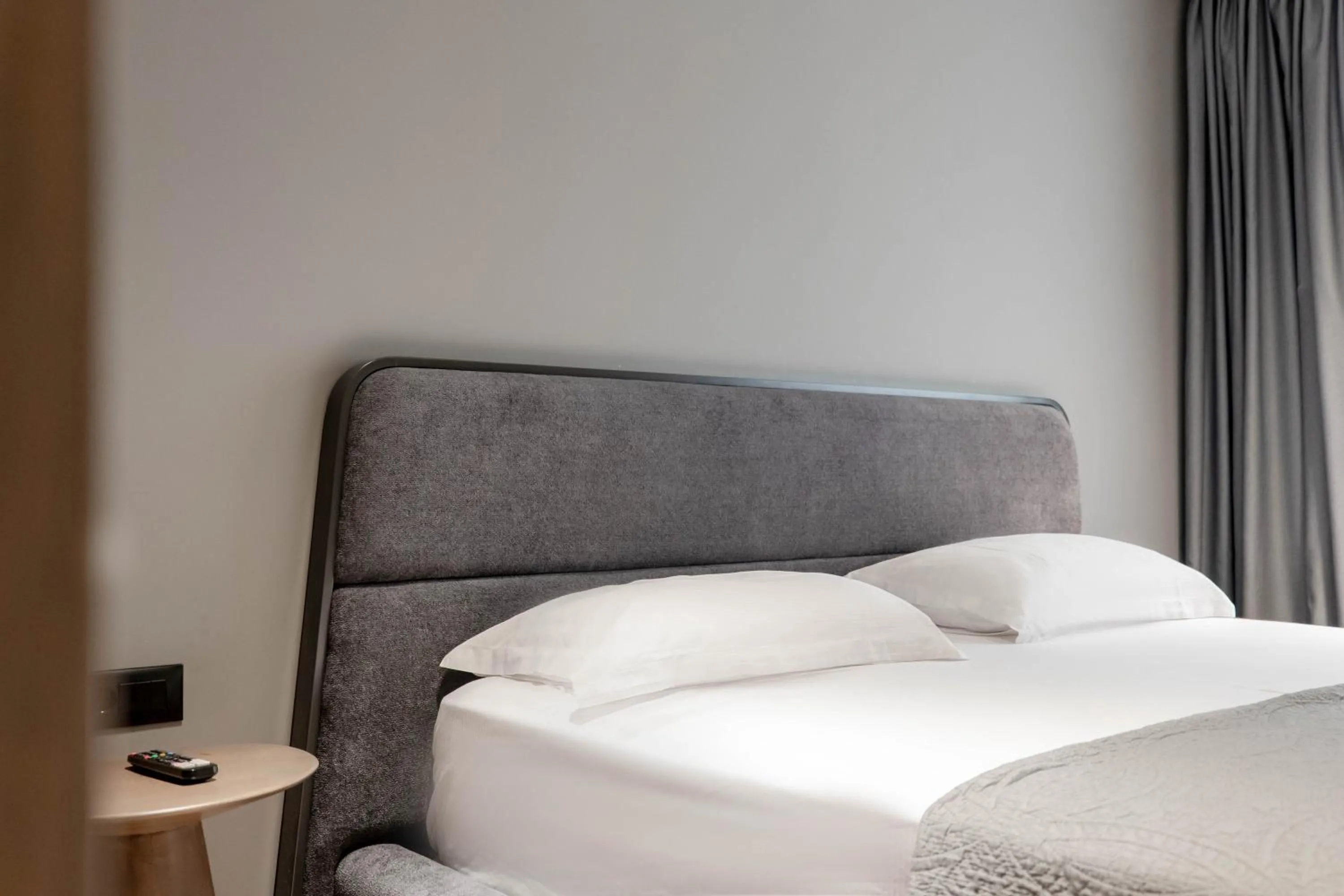 Bed in Agate Hotel Tirana
