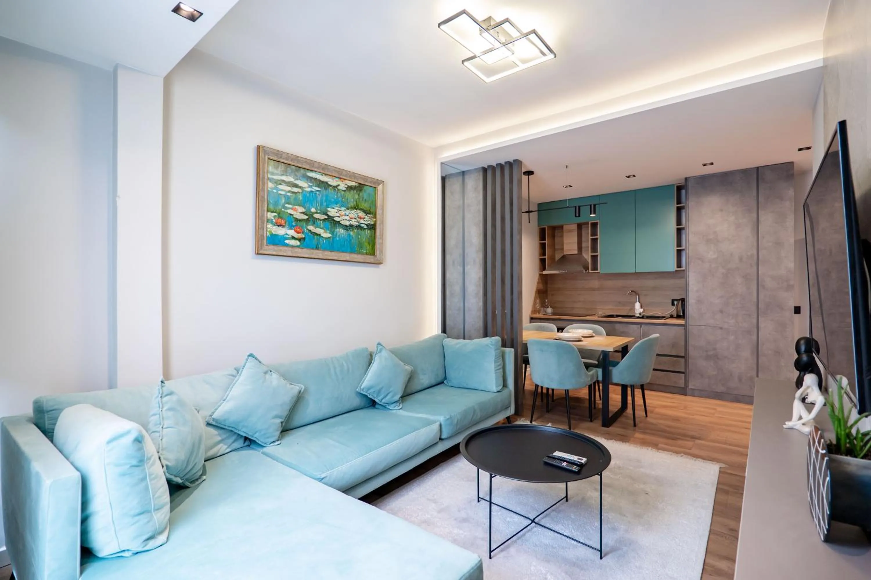 TV and multimedia in Agate Hotel Tirana