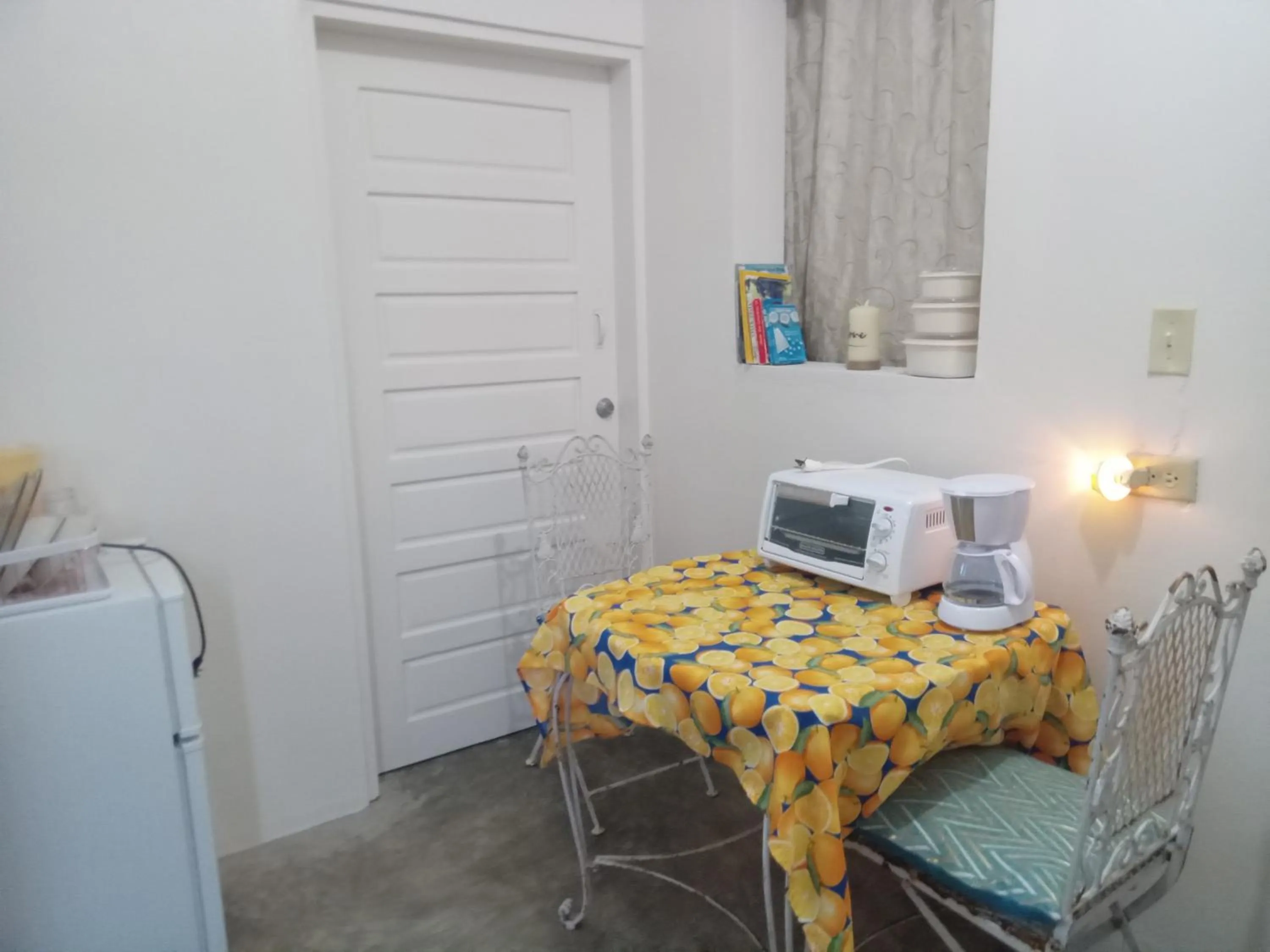 Coffee/tea facilities in Hacienda Tropical Guest House