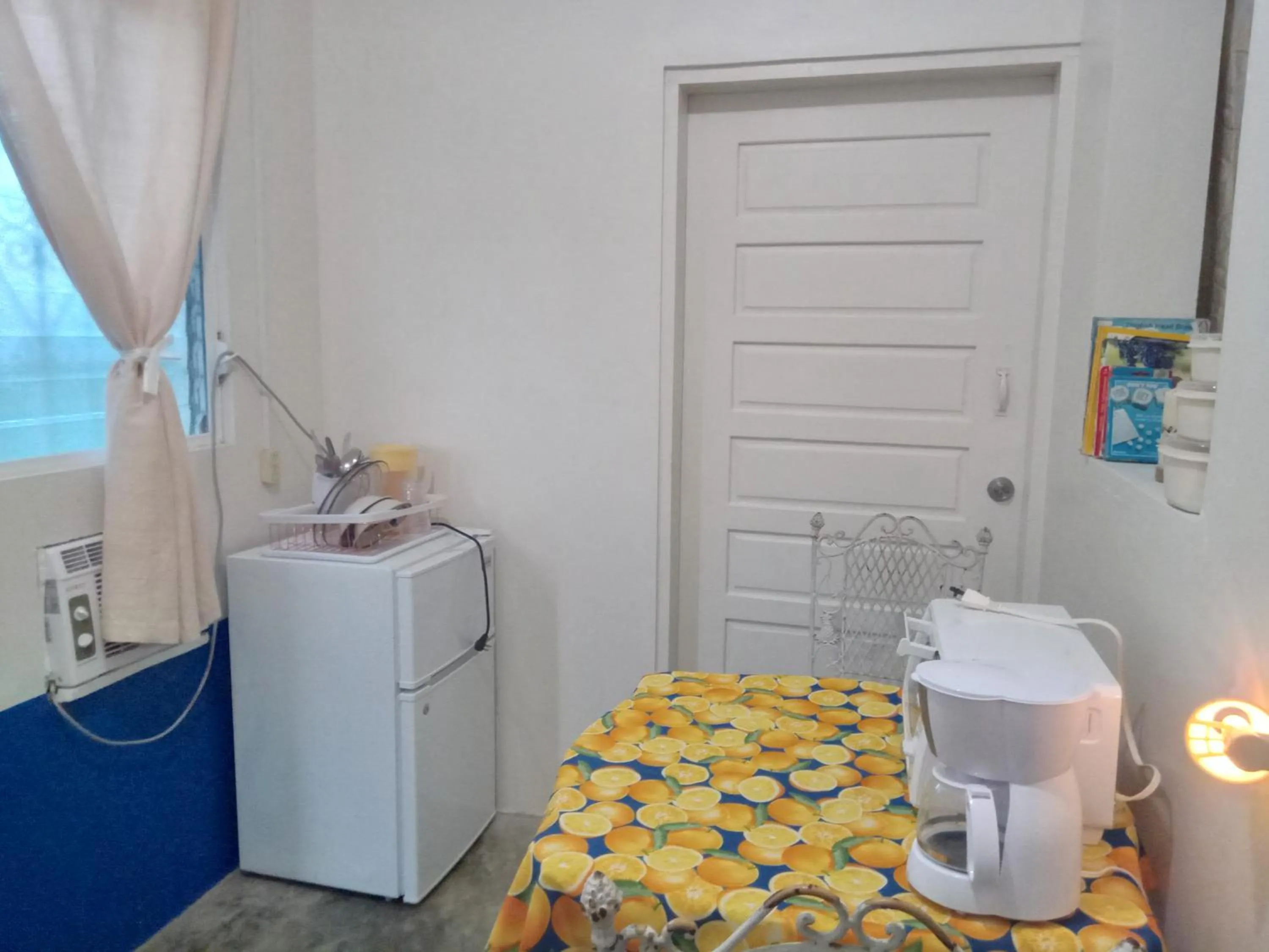 Seating area in Hacienda Tropical Guest House