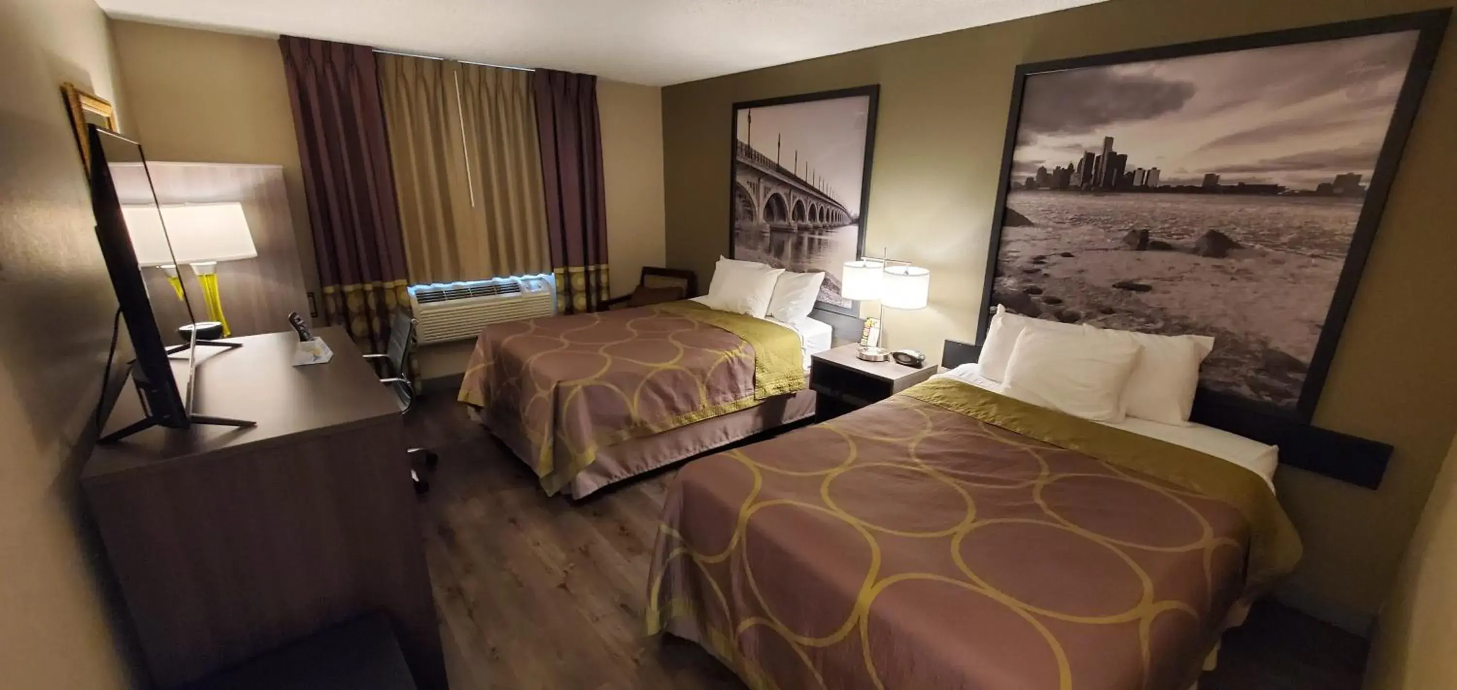 Double Room with Two Double Beds - Non-Smoking in Super 8 by Wyndham Sterling Heights/Detroit Area Double Room with Two Double Beds - Non-Smoking in Super 8 by Wyndham Sterling Heights/Detroit Area