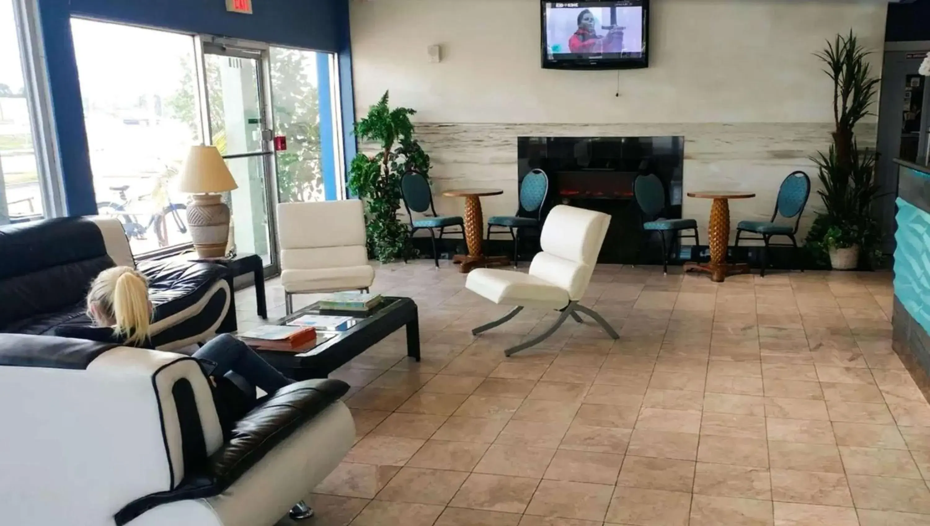 Lobby or reception, Seating Area in Magnuson Hotel & Marina New Port Richey