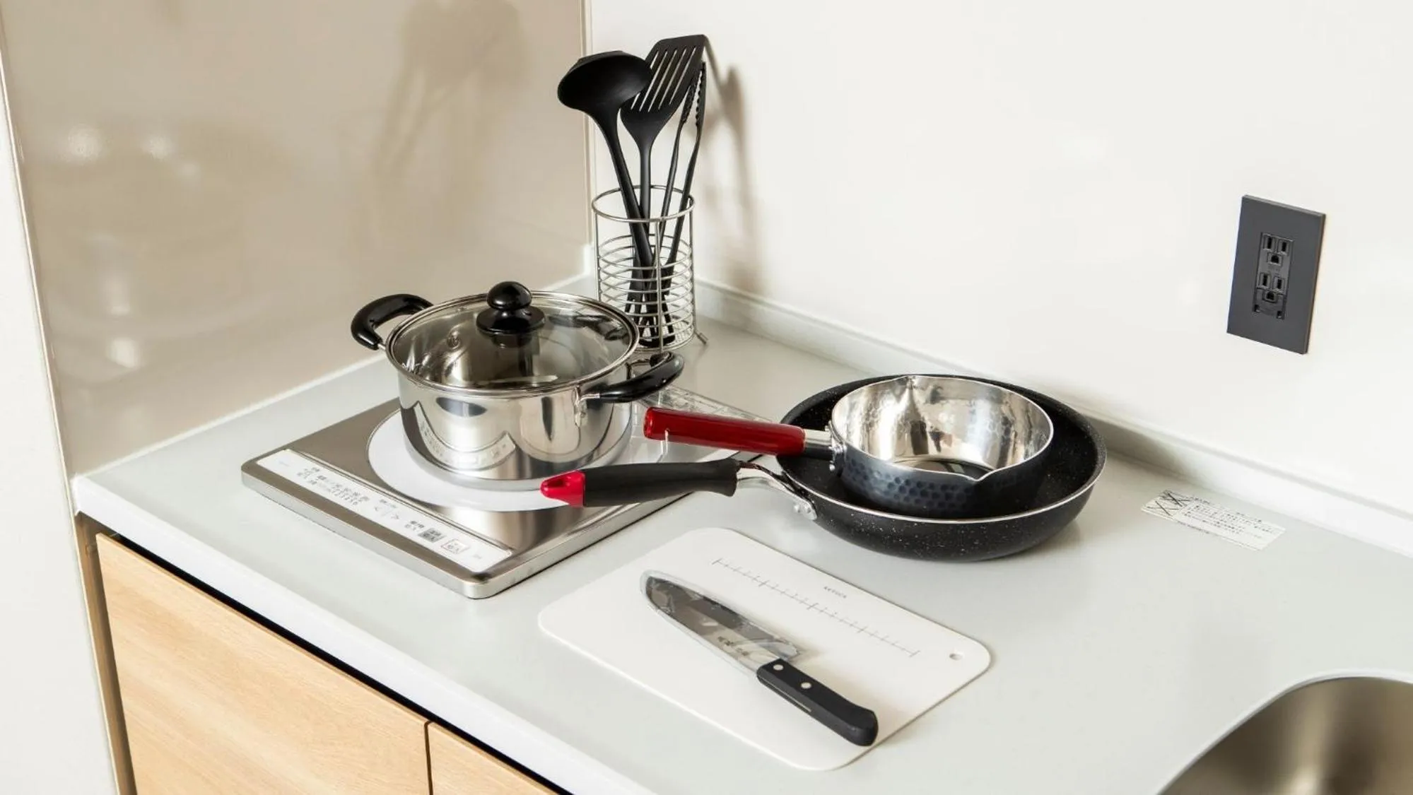 Kitchen or kitchenette in ALPHABED INN Fukuoka Ohori Park