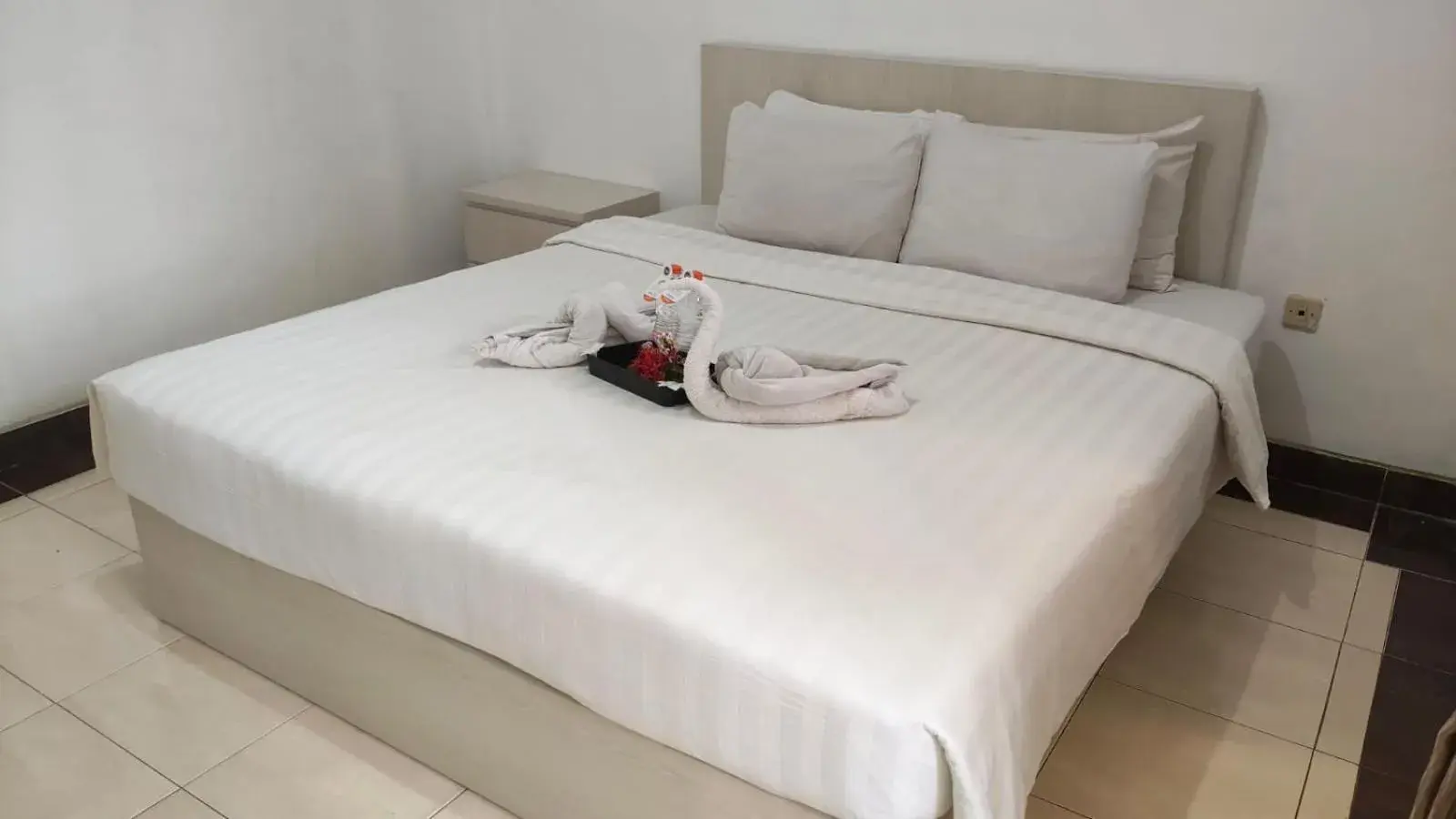 Bed in Sinergi Hotel Tretes Bed in Sinergi Hotel Tretes