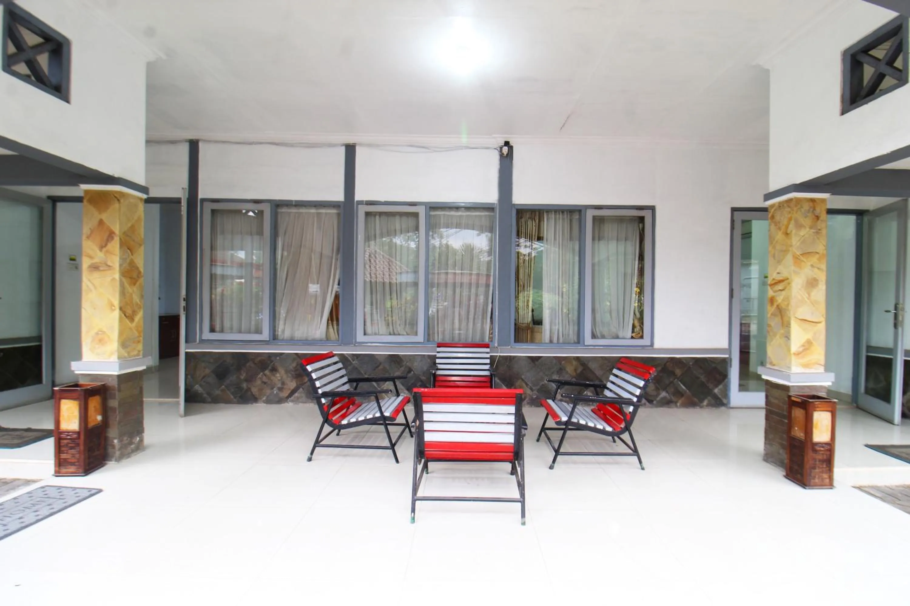 Balcony/Terrace in Sinergi Hotel Tretes