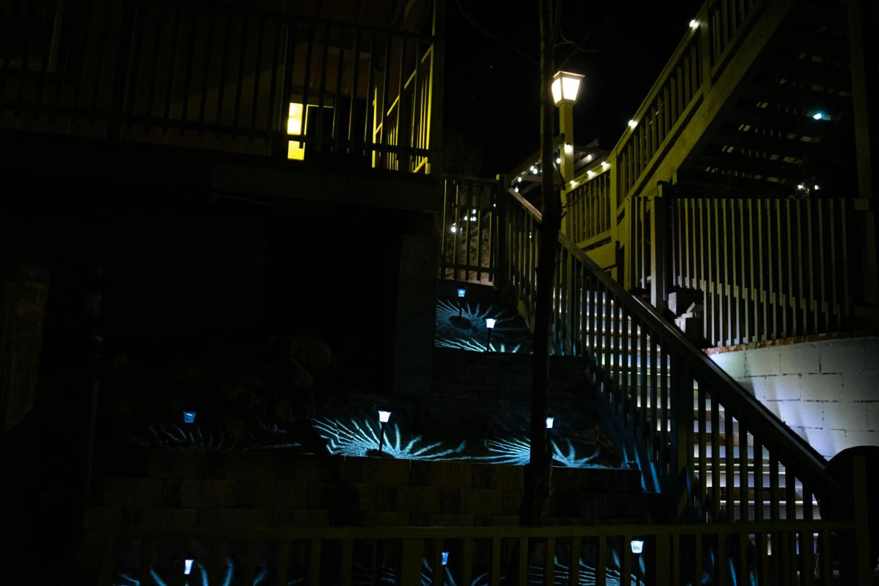 Night in Yosemite Gateway Motel