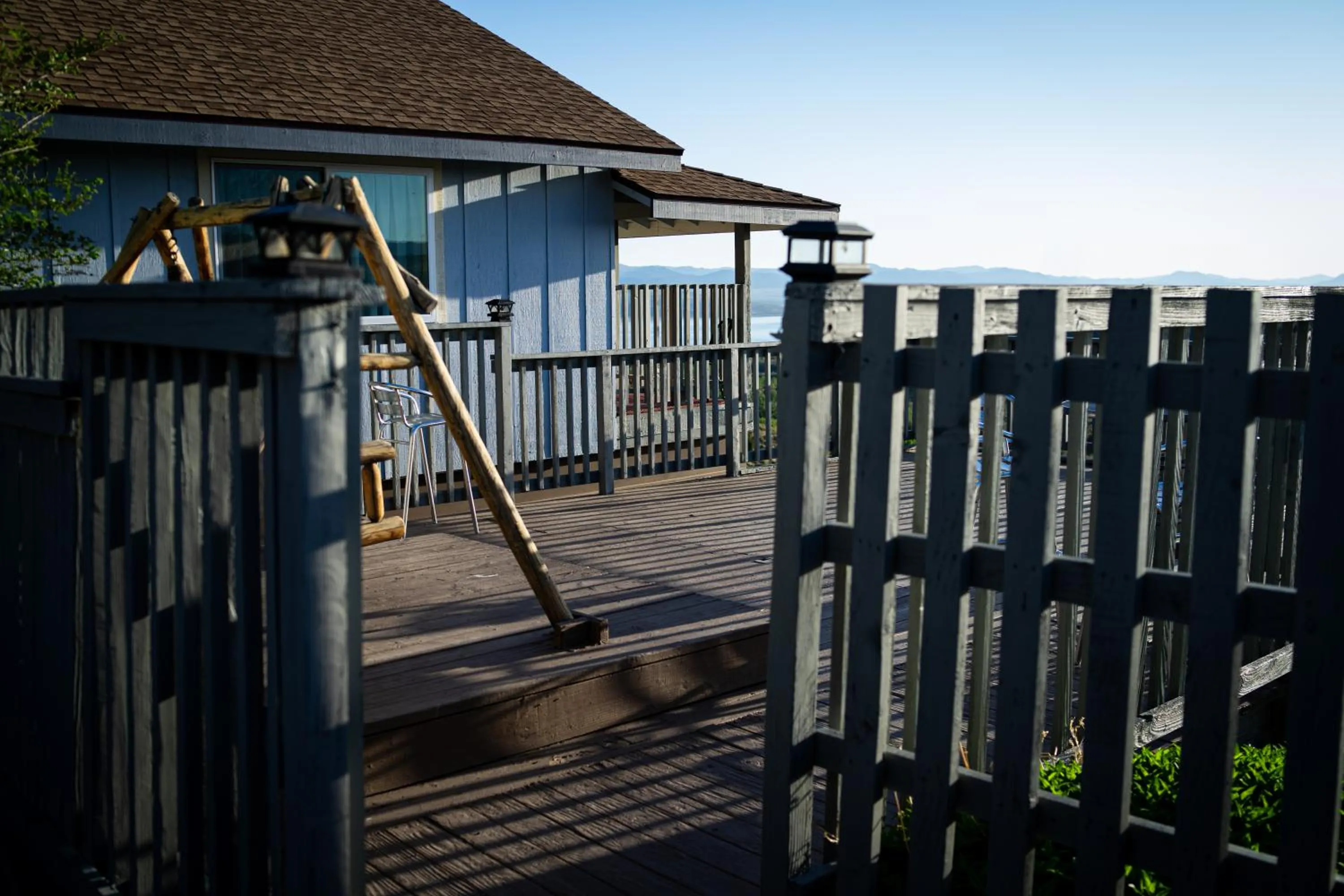Natural landscape in Yosemite Gateway Motel