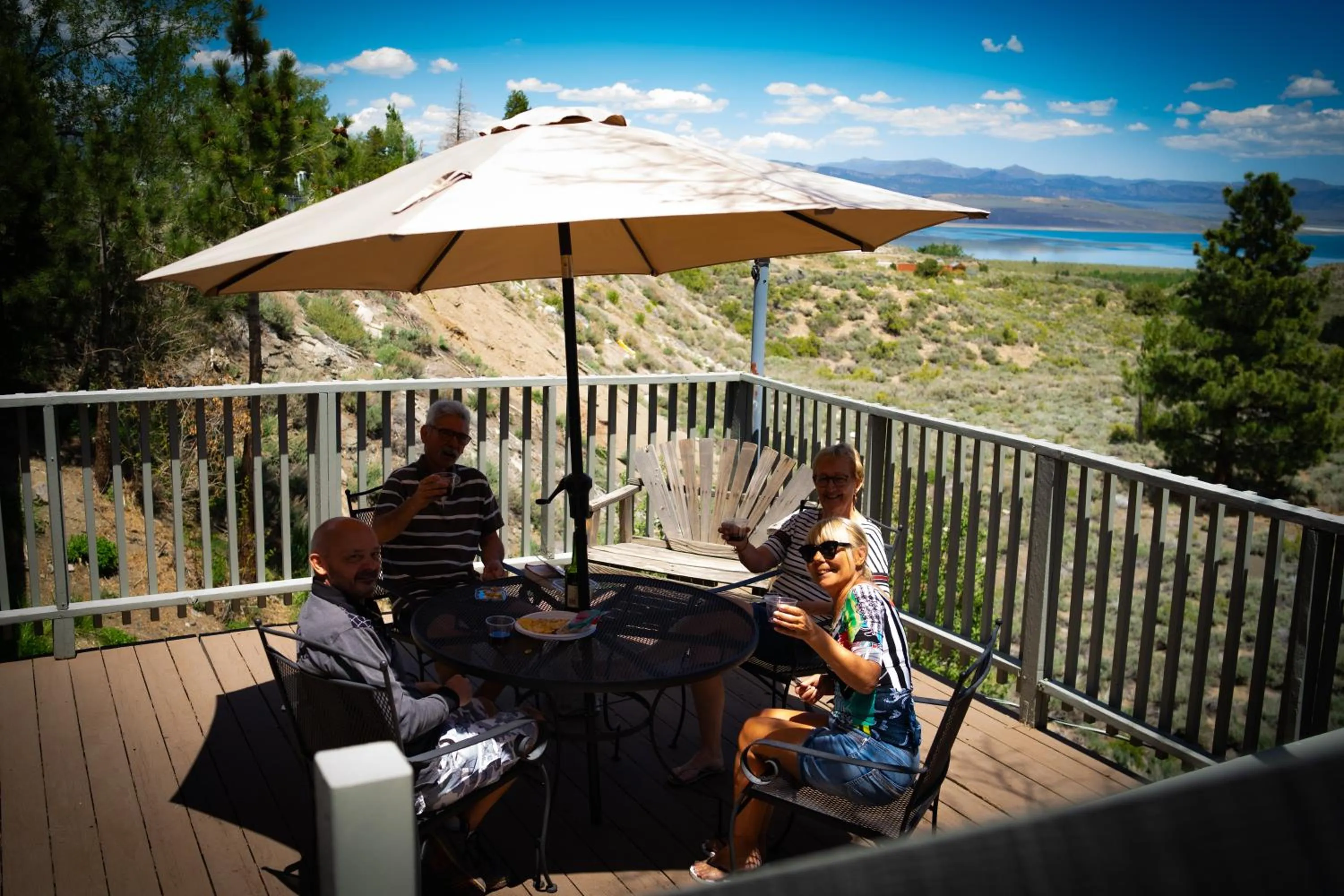 Natural landscape in Yosemite Gateway Motel