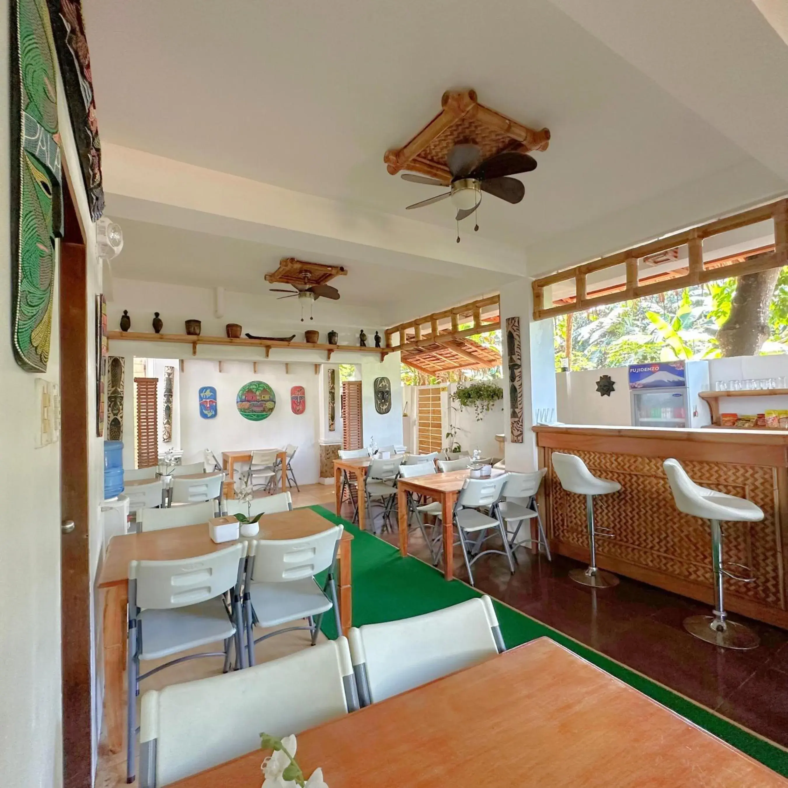 Restaurant/places to eat in Earl De Princesa Hotel Restaurant/places to eat in Earl De Princesa Hotel