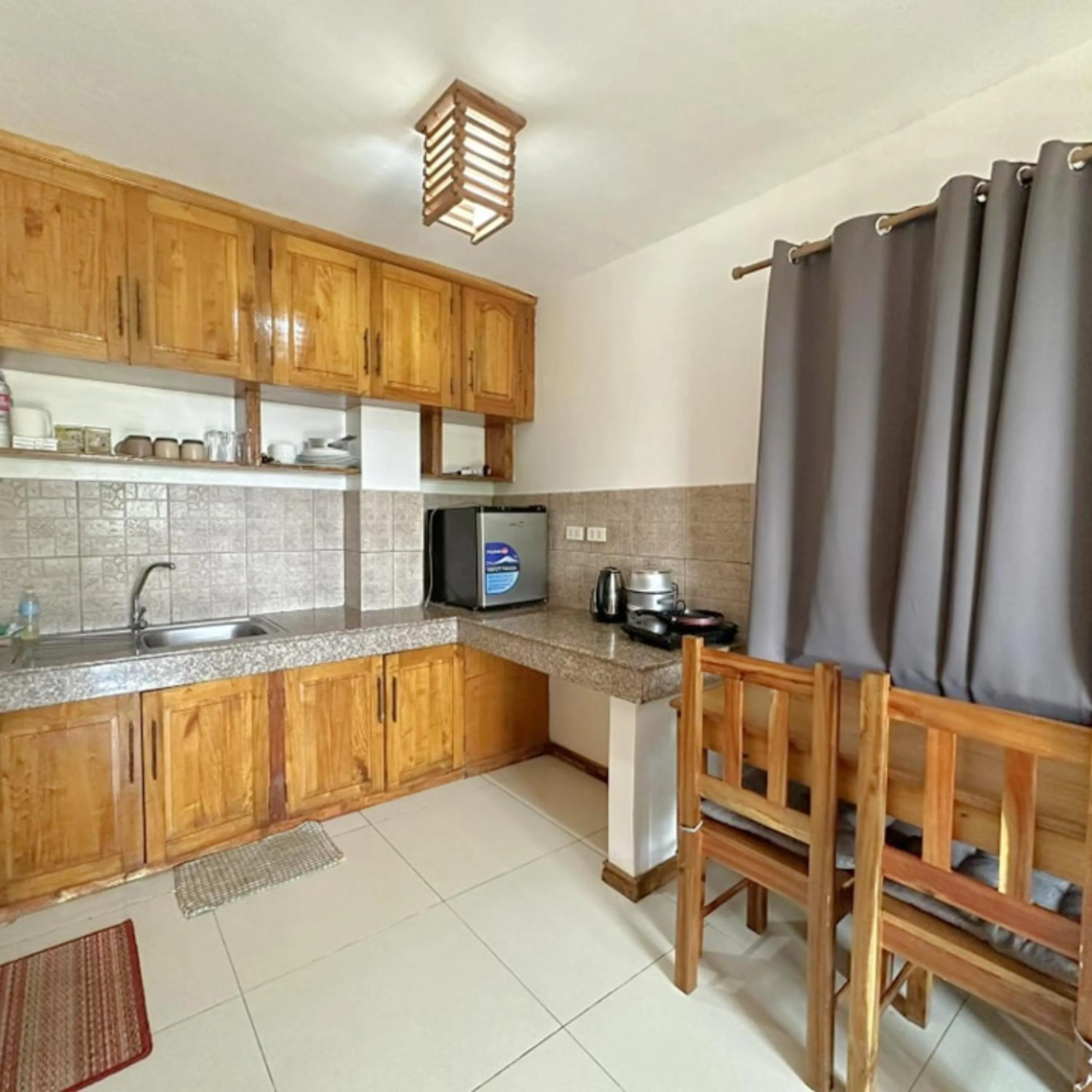 Kitchen or kitchenette in Earl De Princesa Hotel