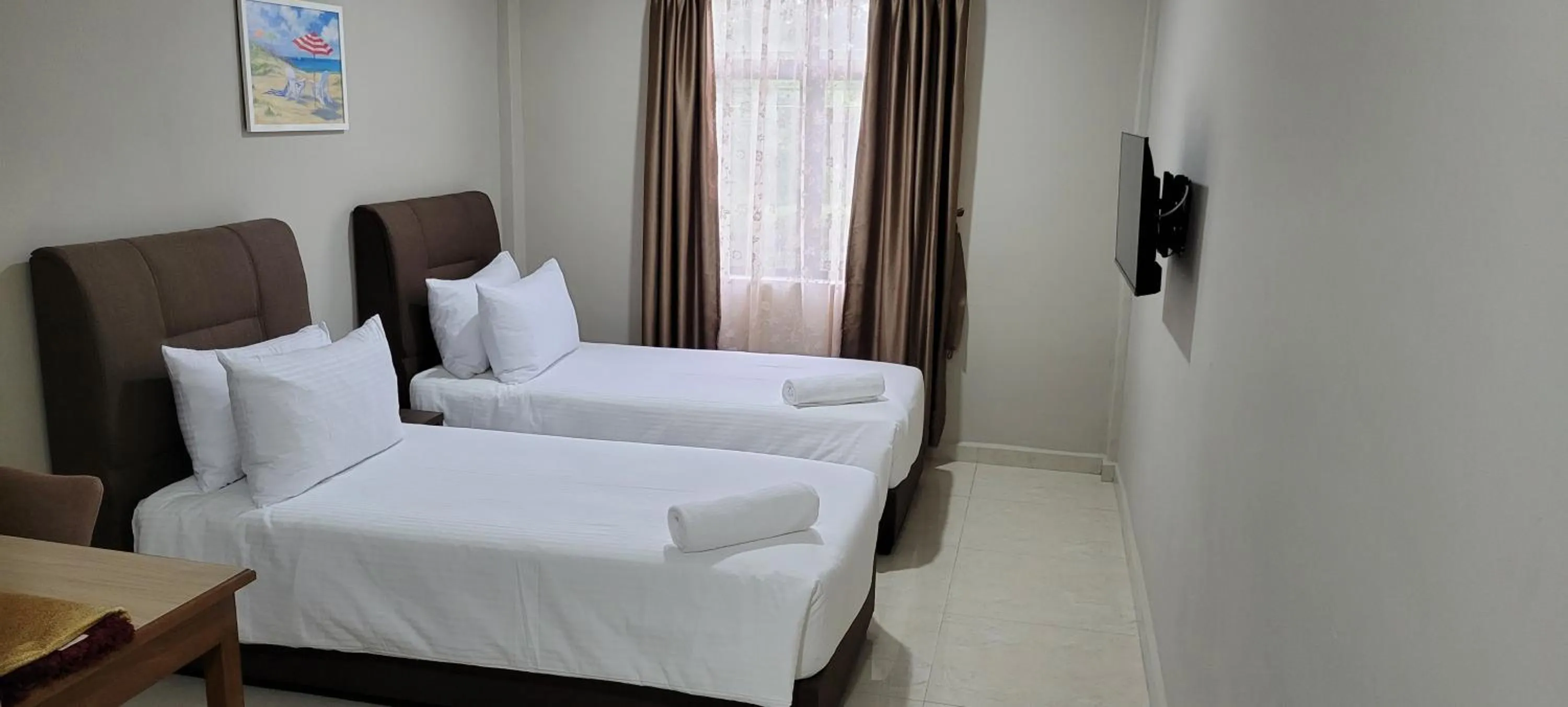Bed in HOTEL SHAFURA 3