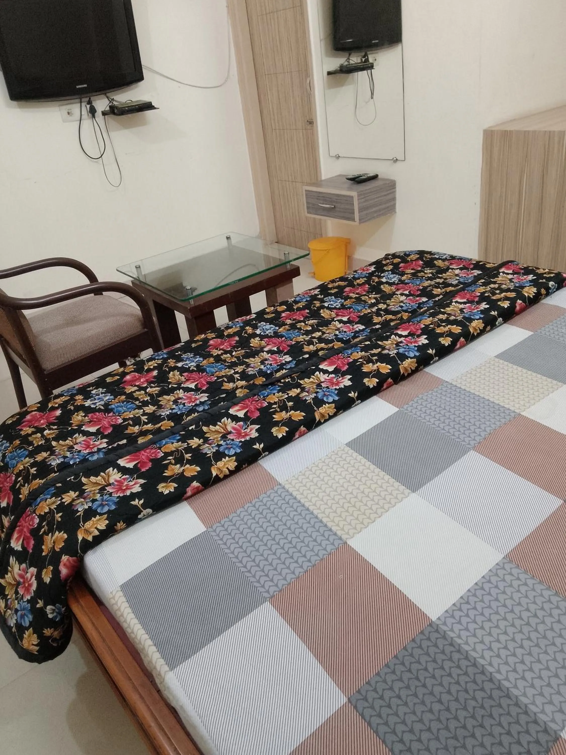 Bed in The Royal Elite Guest House