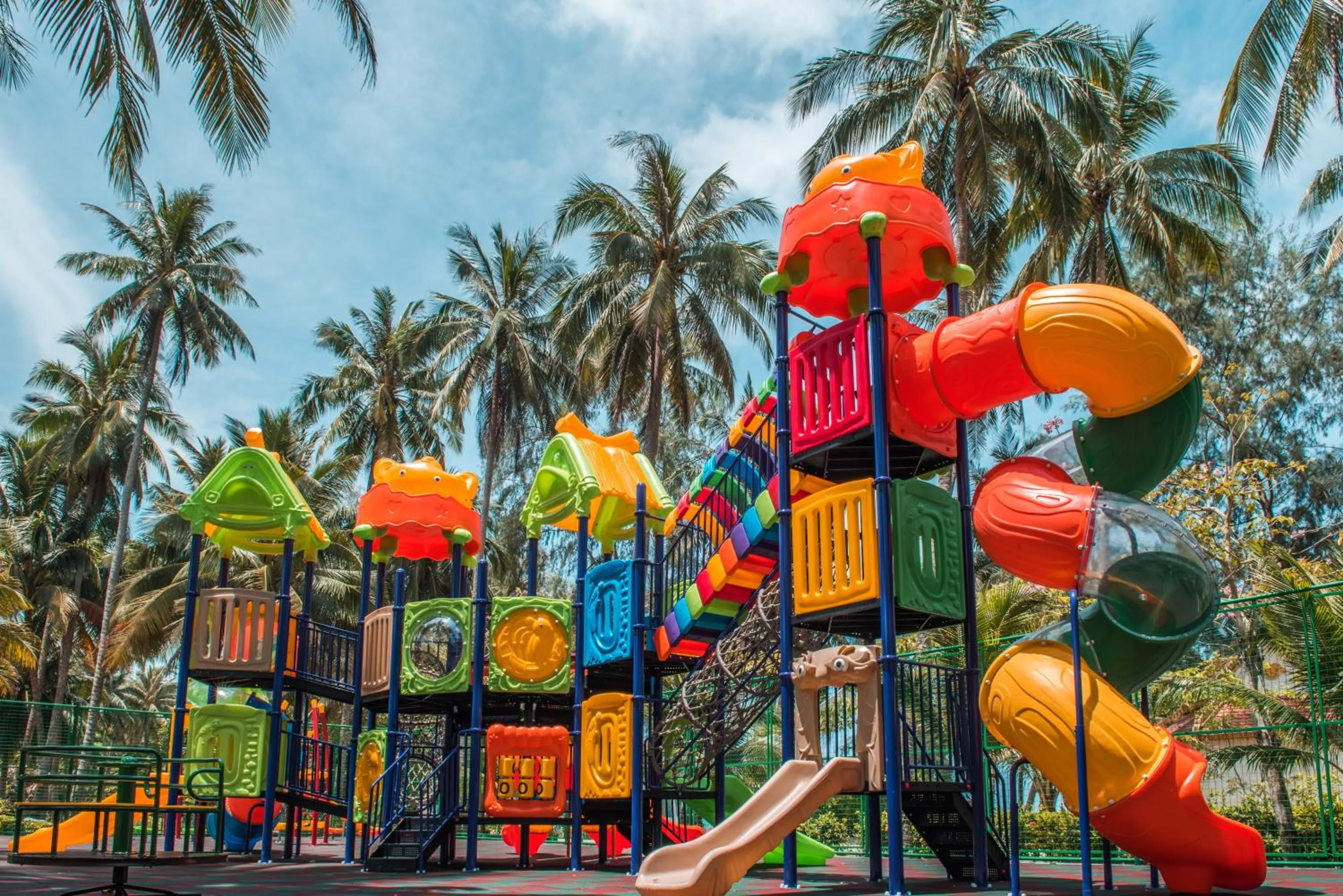 Children play ground in Bird Nest Villas by Mafiya