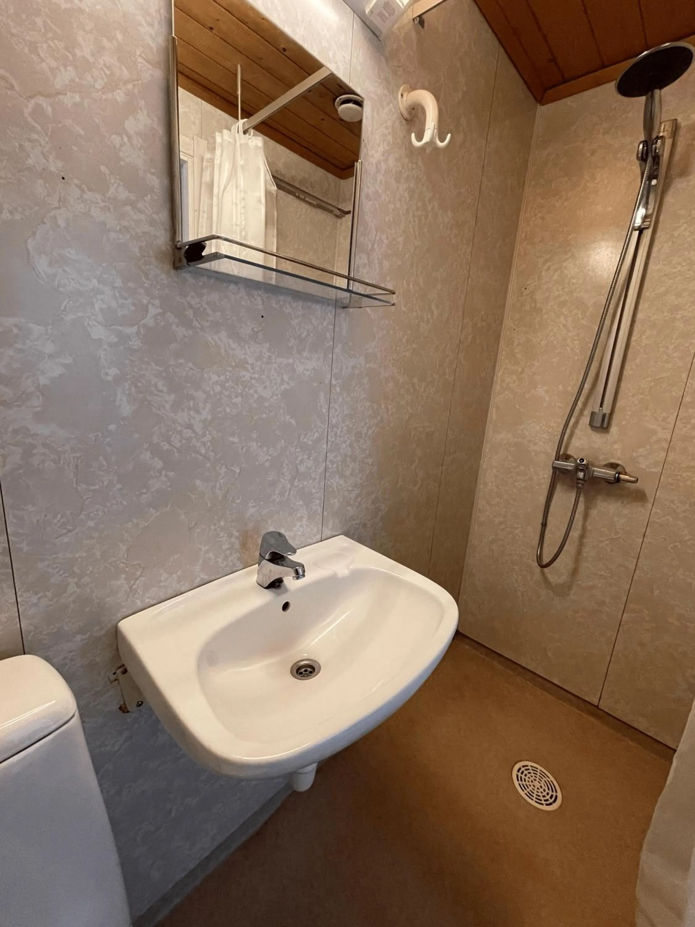 Shower in Rosendal Hyttetun