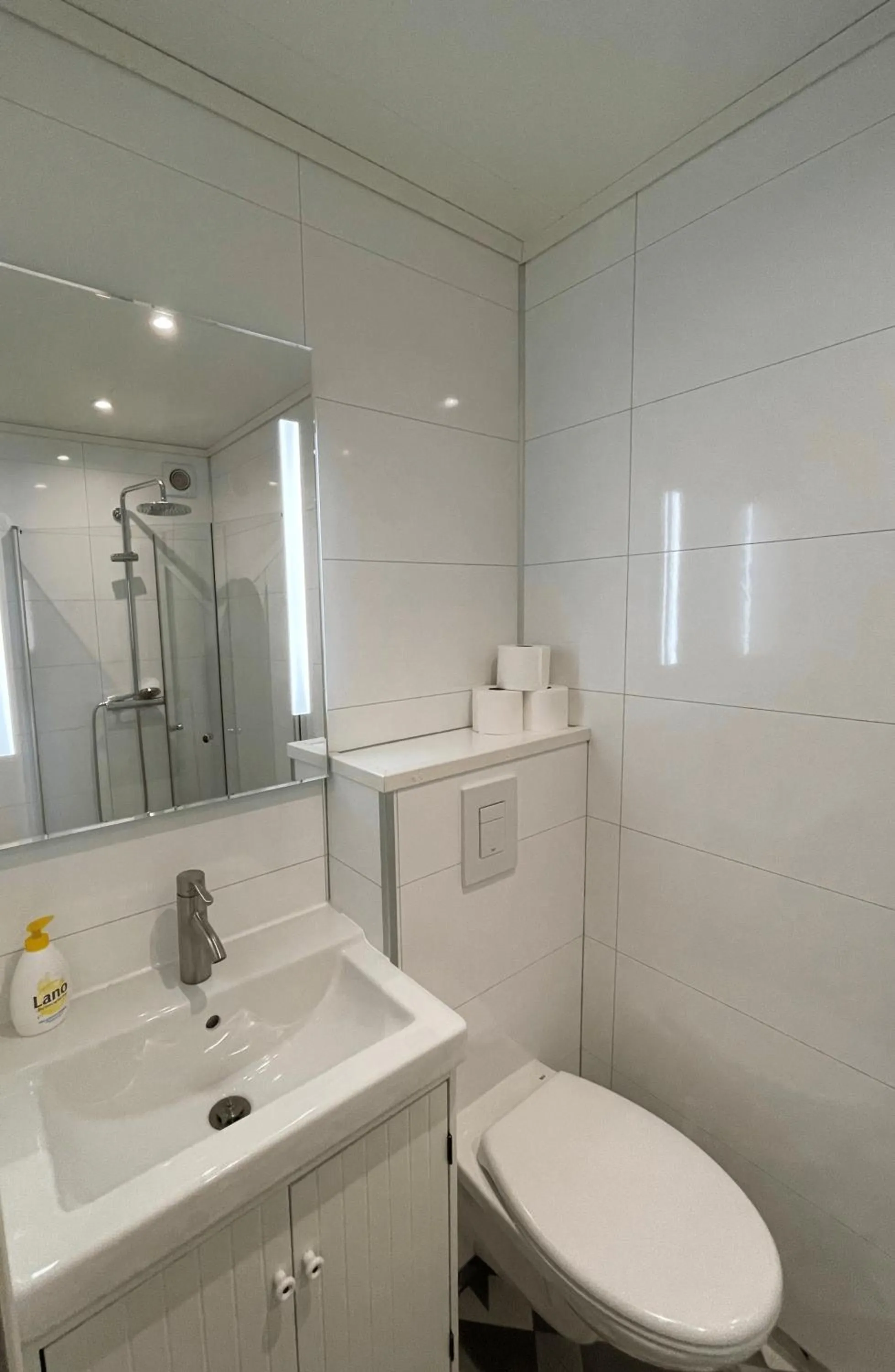 Shower in Rosendal Hyttetun