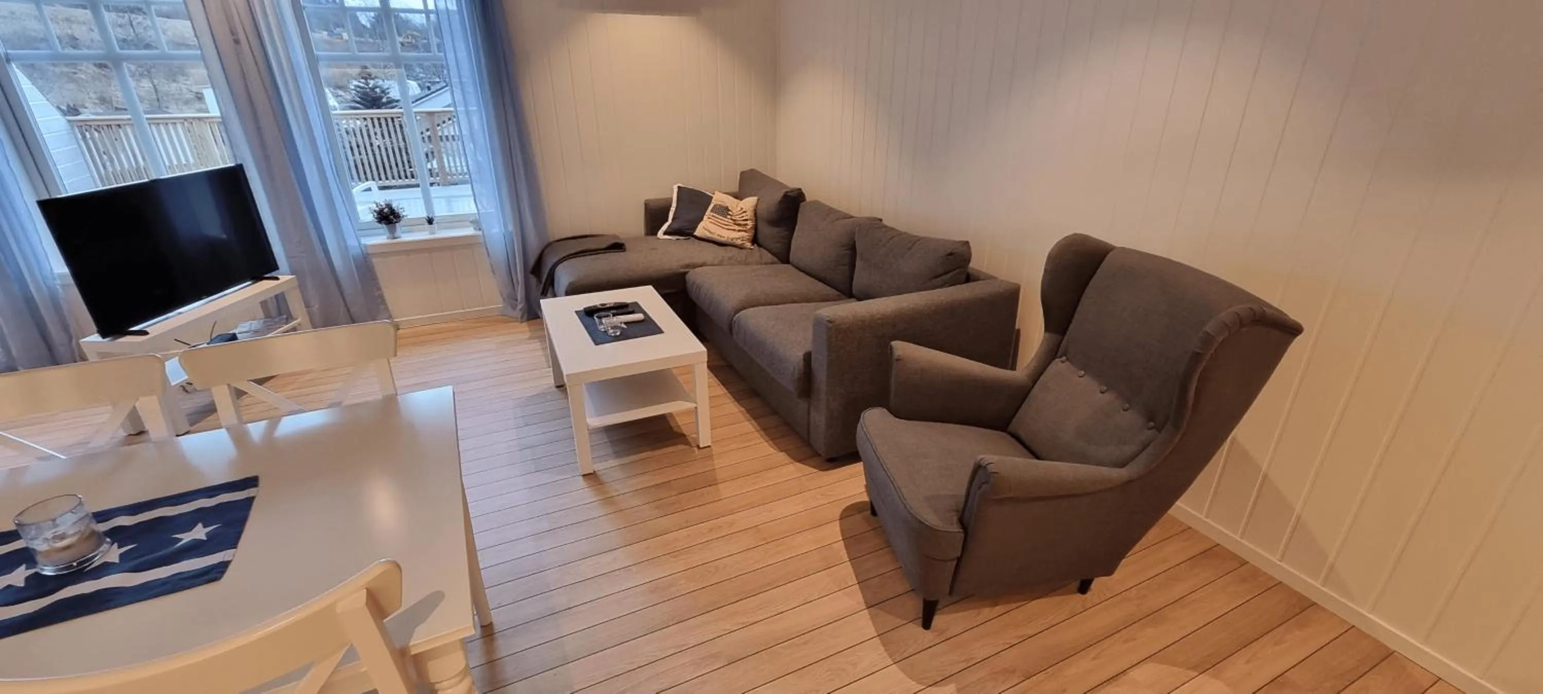 Communal lounge/ TV room in Rosendal Hyttetun