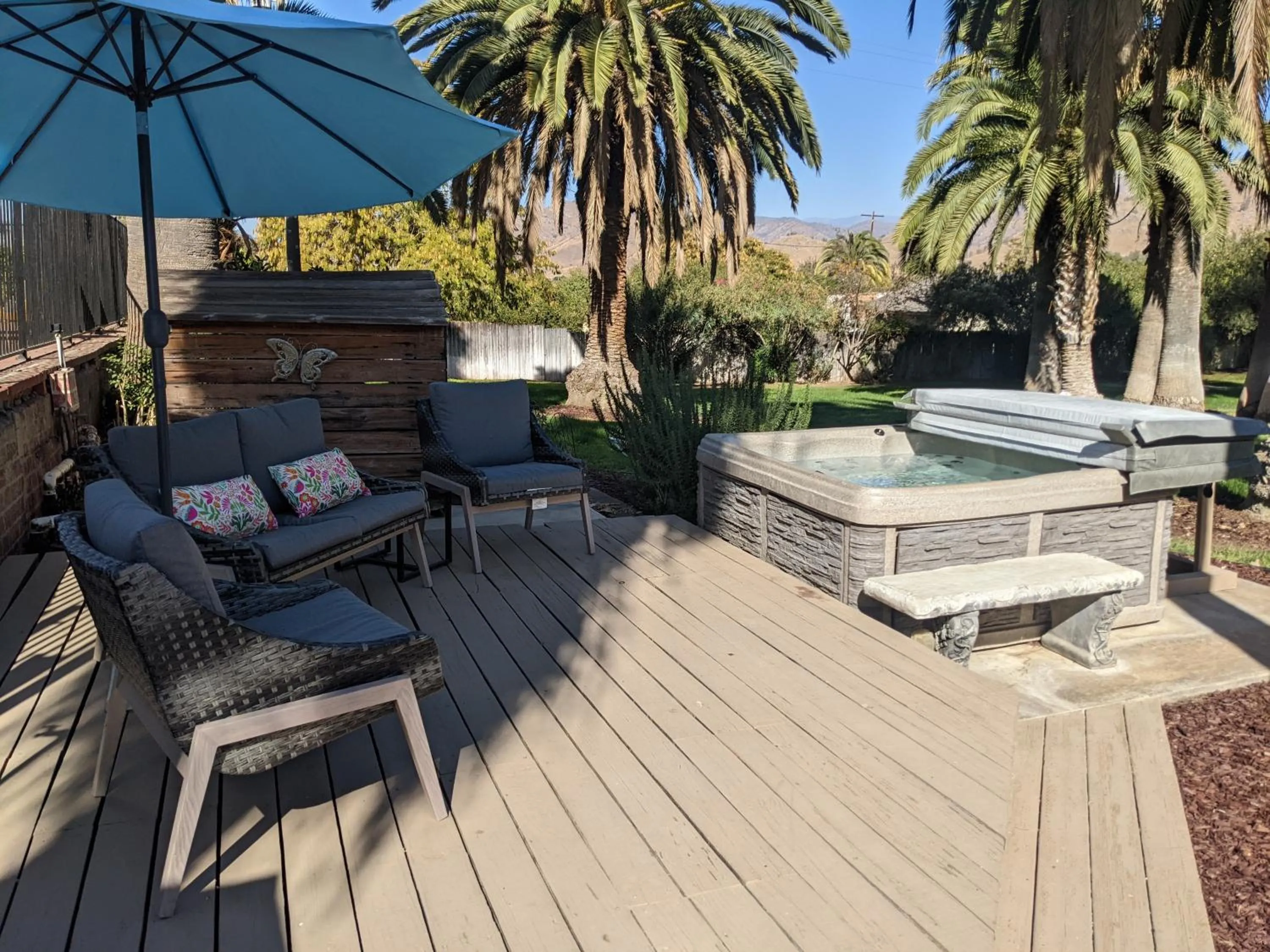 Swimming pool in The Parks Inn