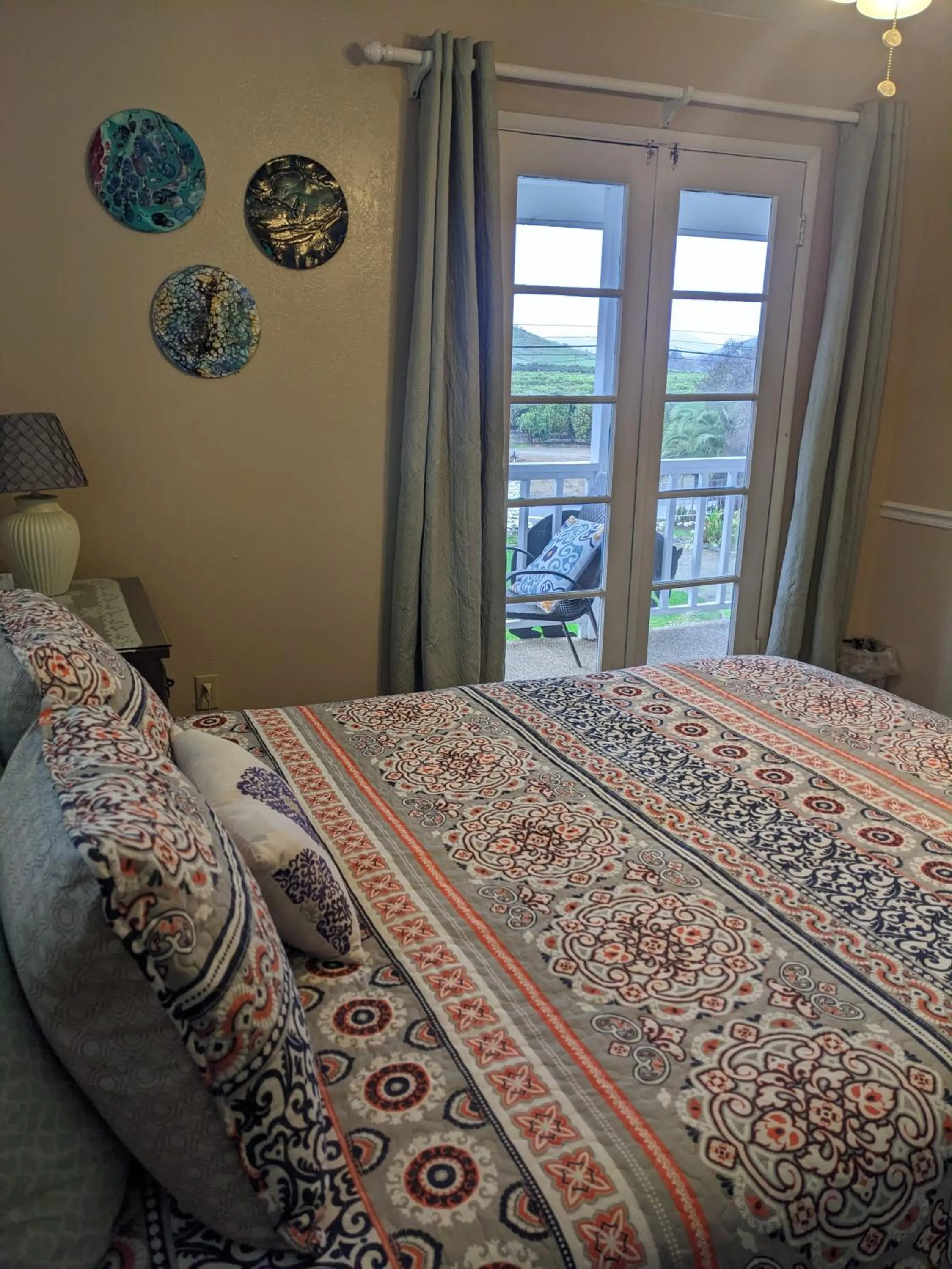 View (from property/room), Bed in The Parks Inn