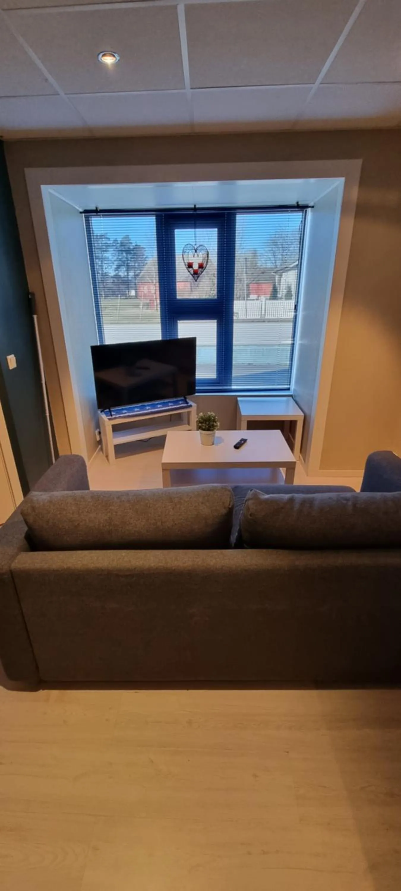 Communal lounge/ TV room in Rosendal Apartments Motellet