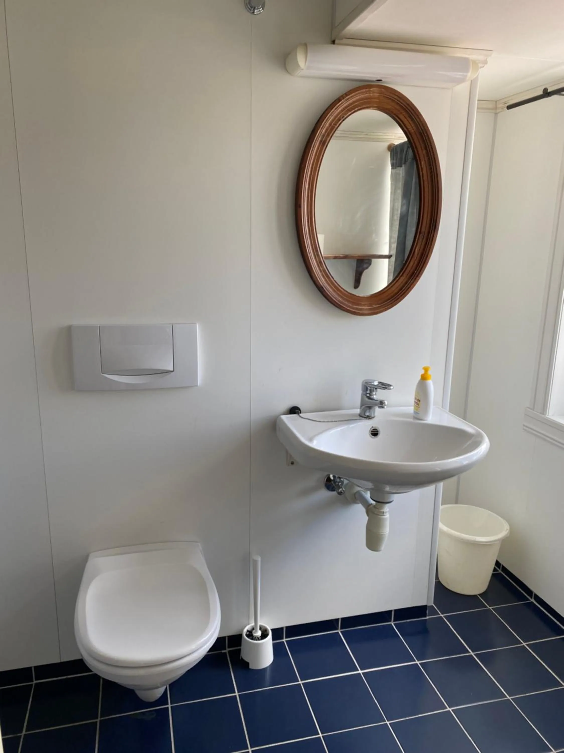 Shower in Rosendal Apartments Motellet