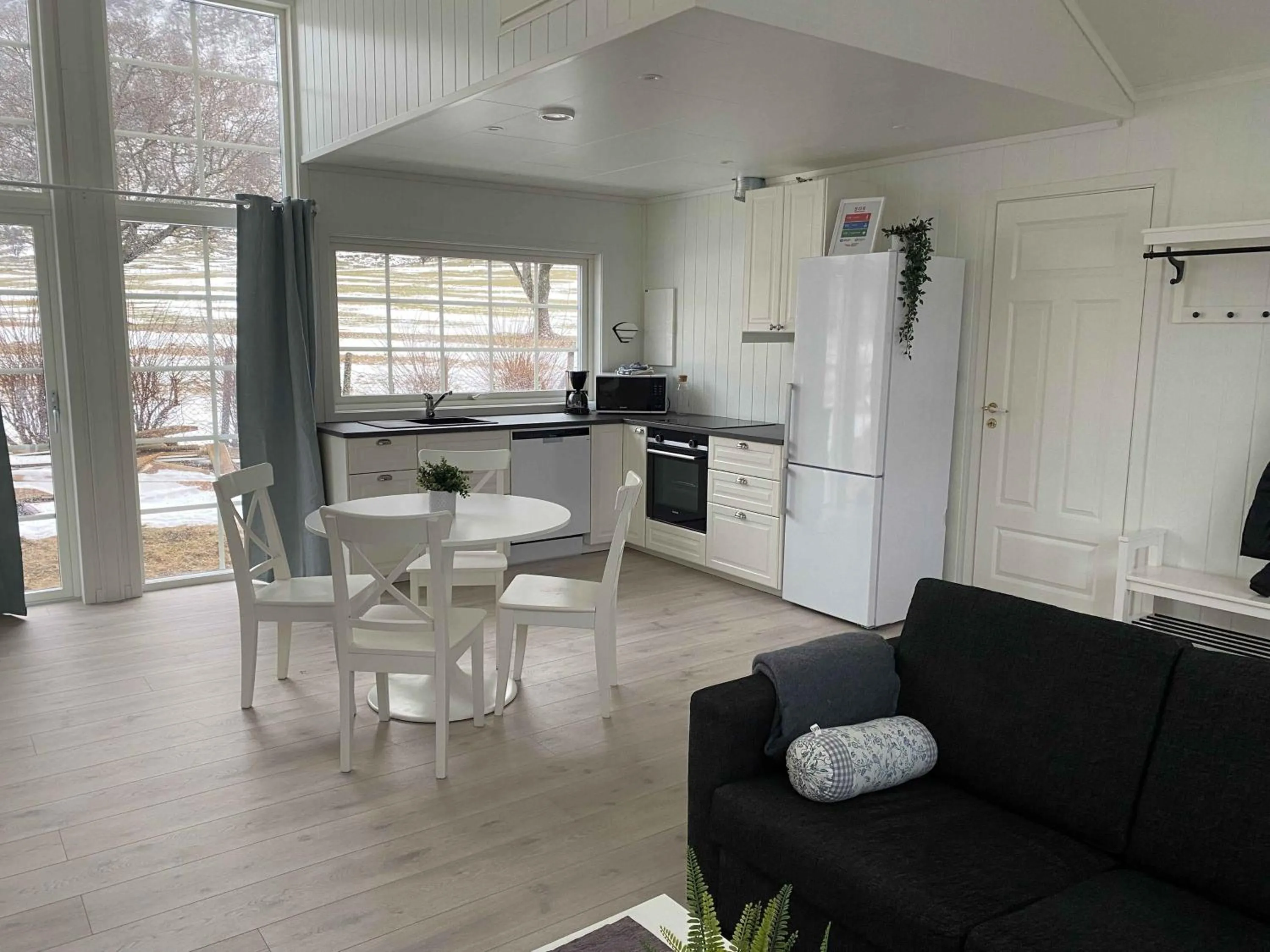 Kitchen or kitchenette in Rosendal Apartments Motellet
