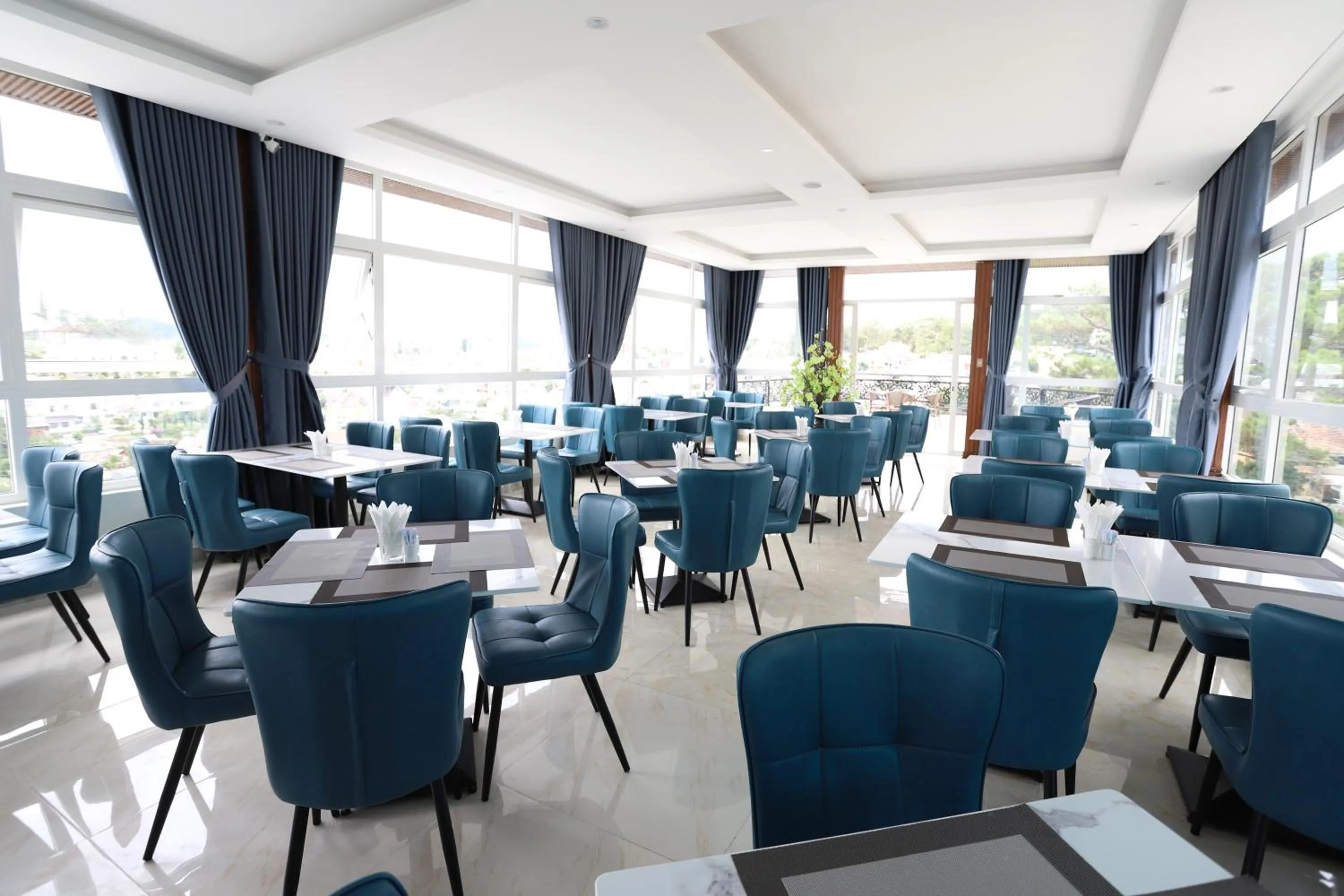 Restaurant/places to eat in Le Marais Hotel Dalat