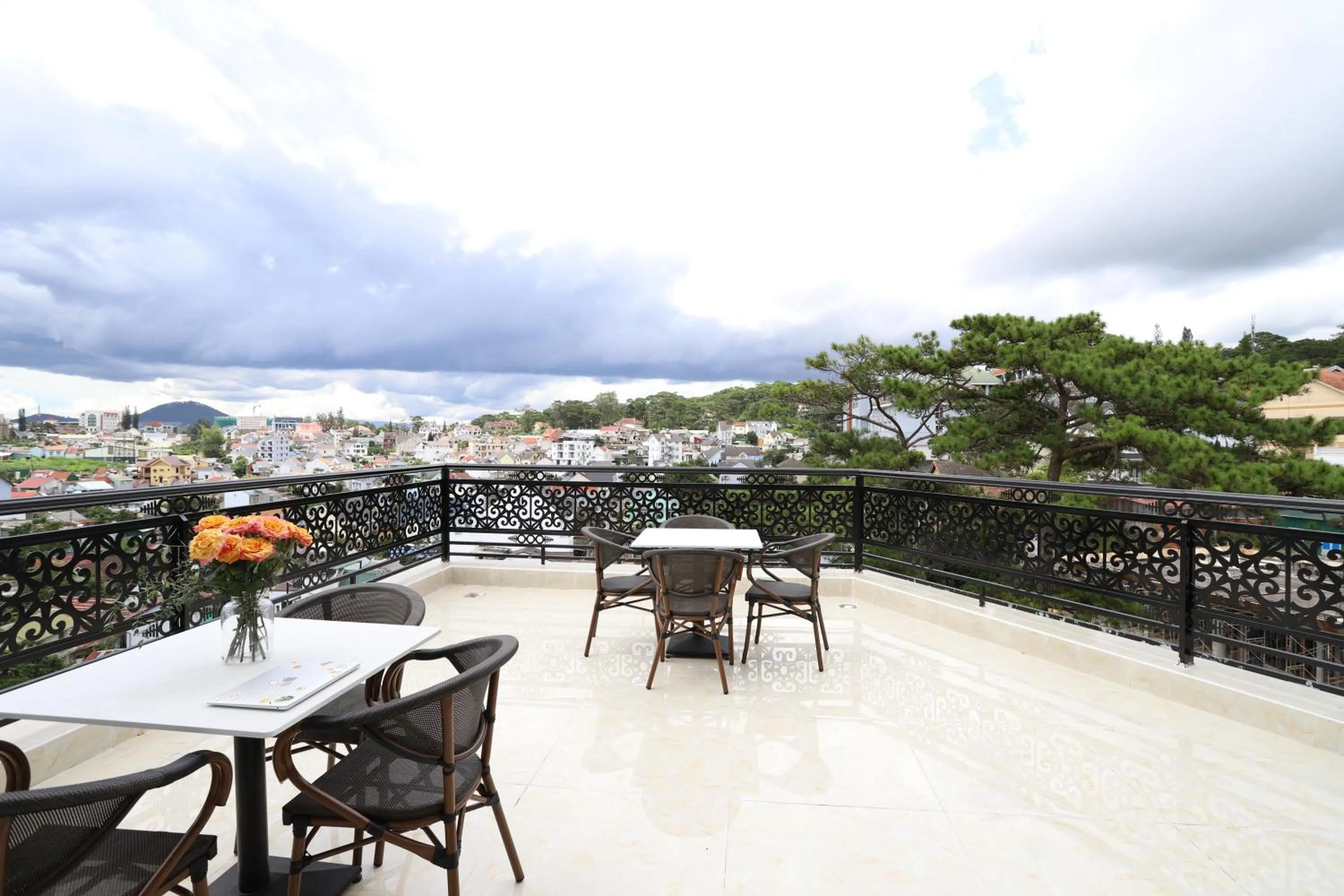 Balcony/Terrace in Le Marais Hotel Dalat