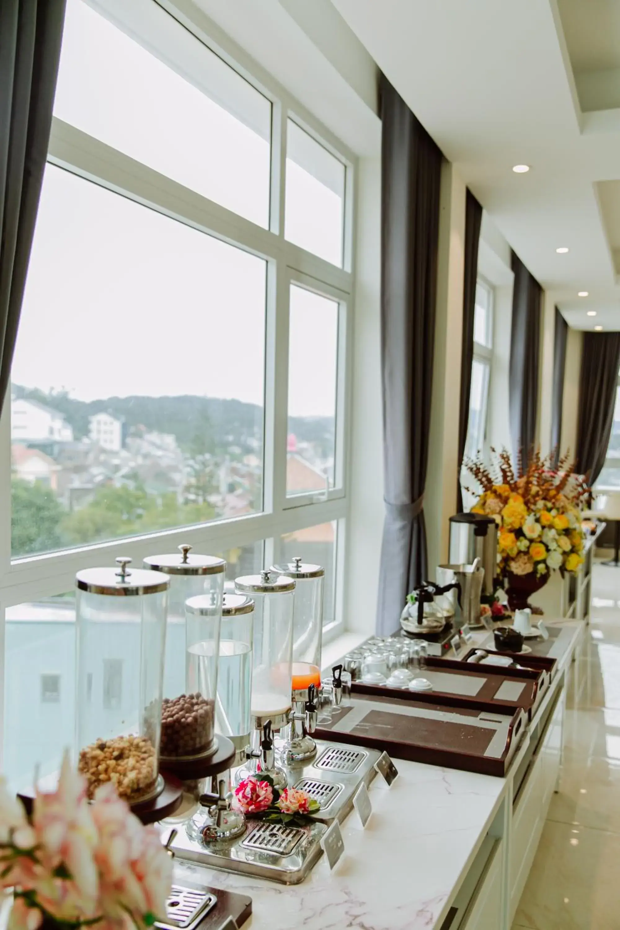 Restaurant/places to eat in Le Marais Hotel Dalat Restaurant/places to eat in Le Marais Hotel Dalat