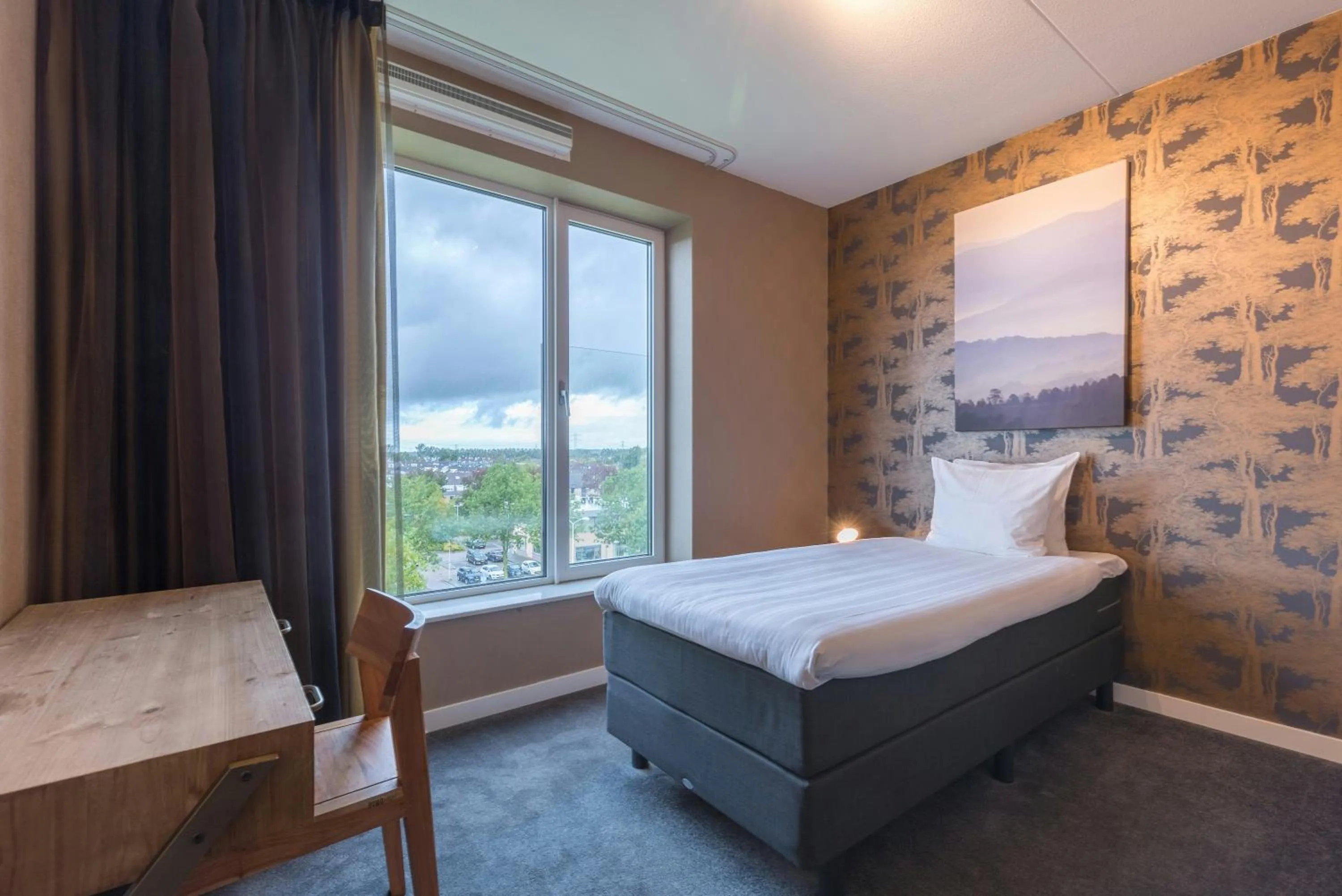 Lobby or reception, Bed in Leonardo Hotel Papendrecht