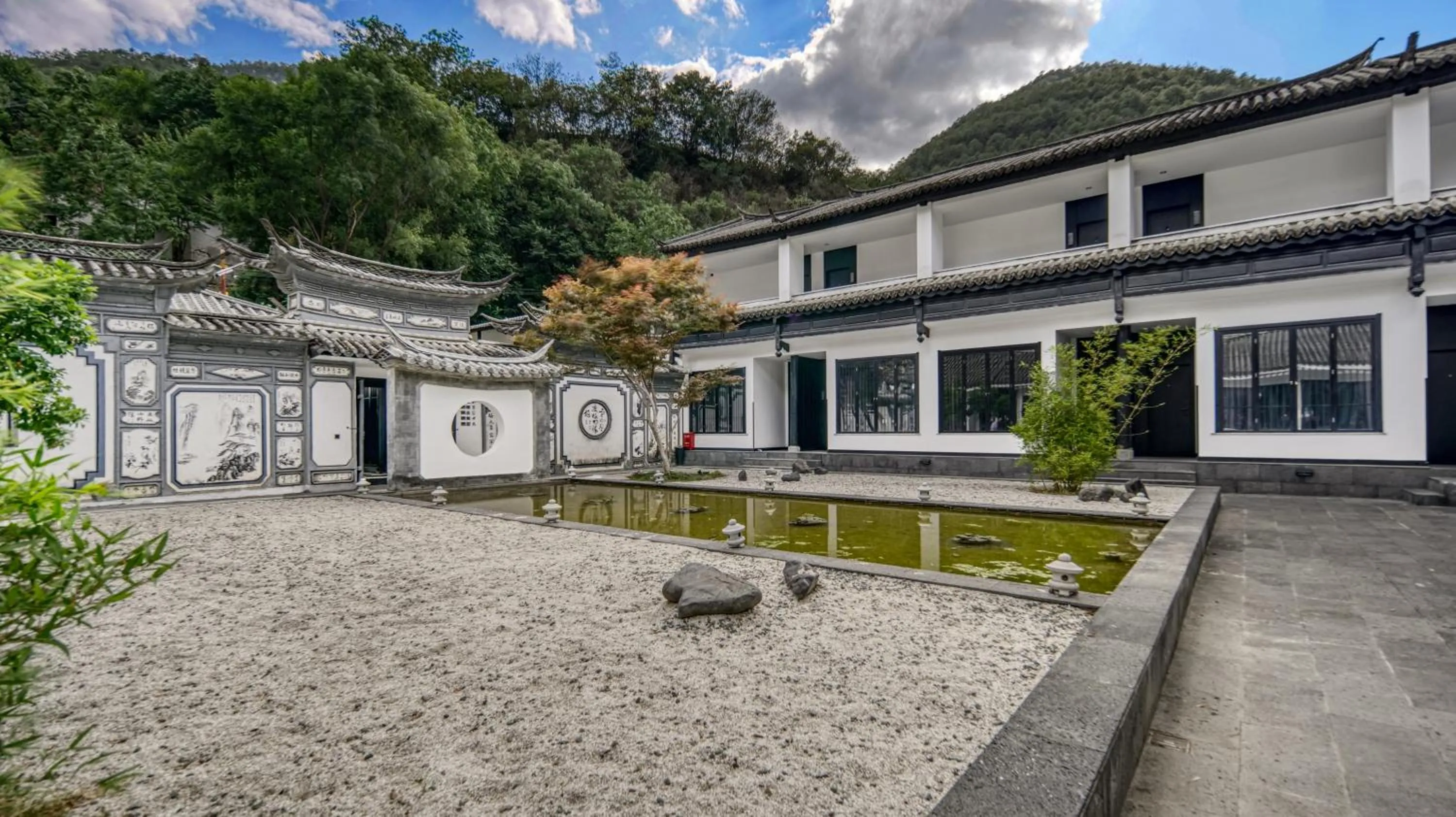 Gong Xili Qingdu Hotel