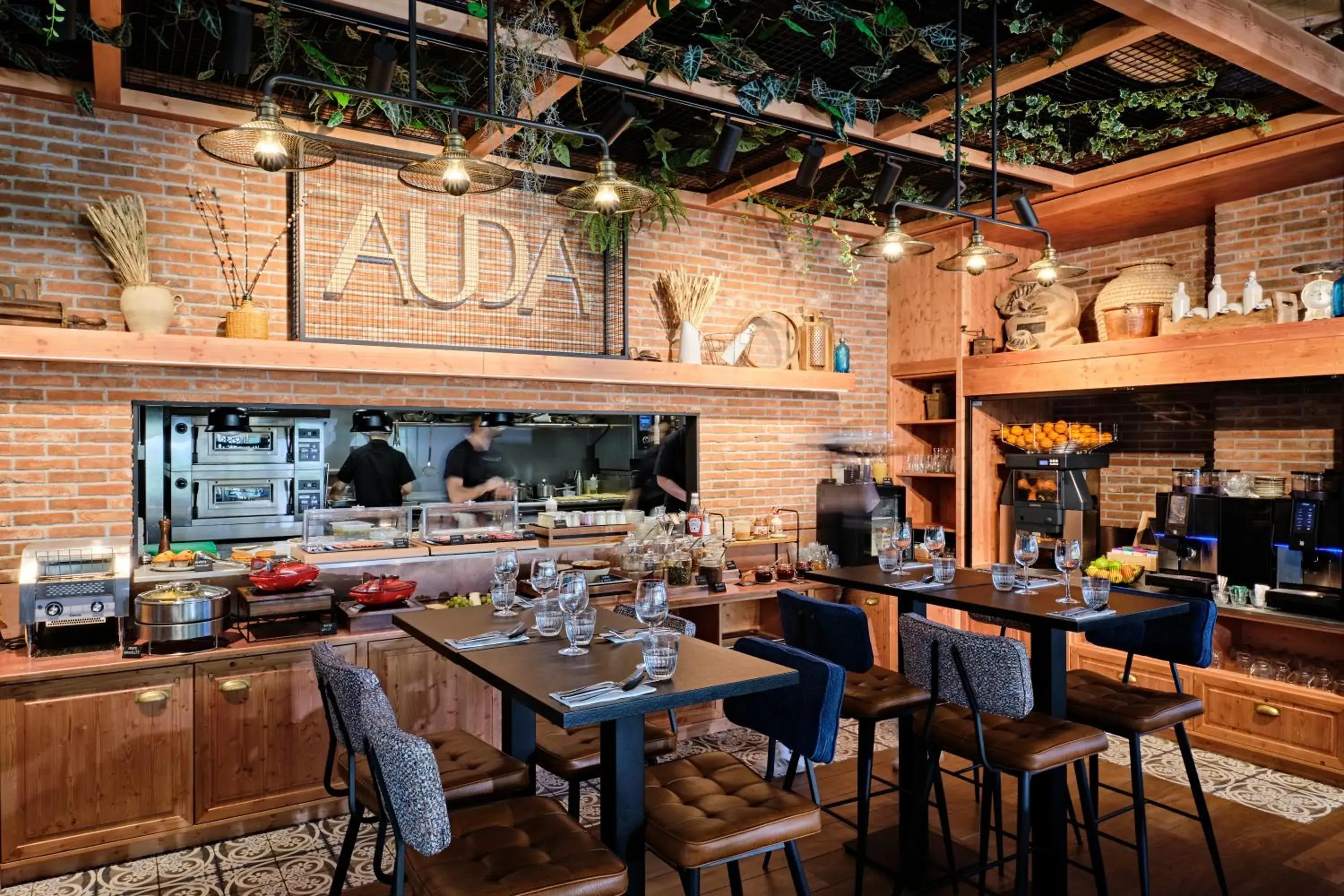 Restaurant/places to eat in Appart Hotel Odalys City Marseille Centre Euromed Restaurant/places to eat in Appart Hotel Odalys City Marseille Centre Euromed