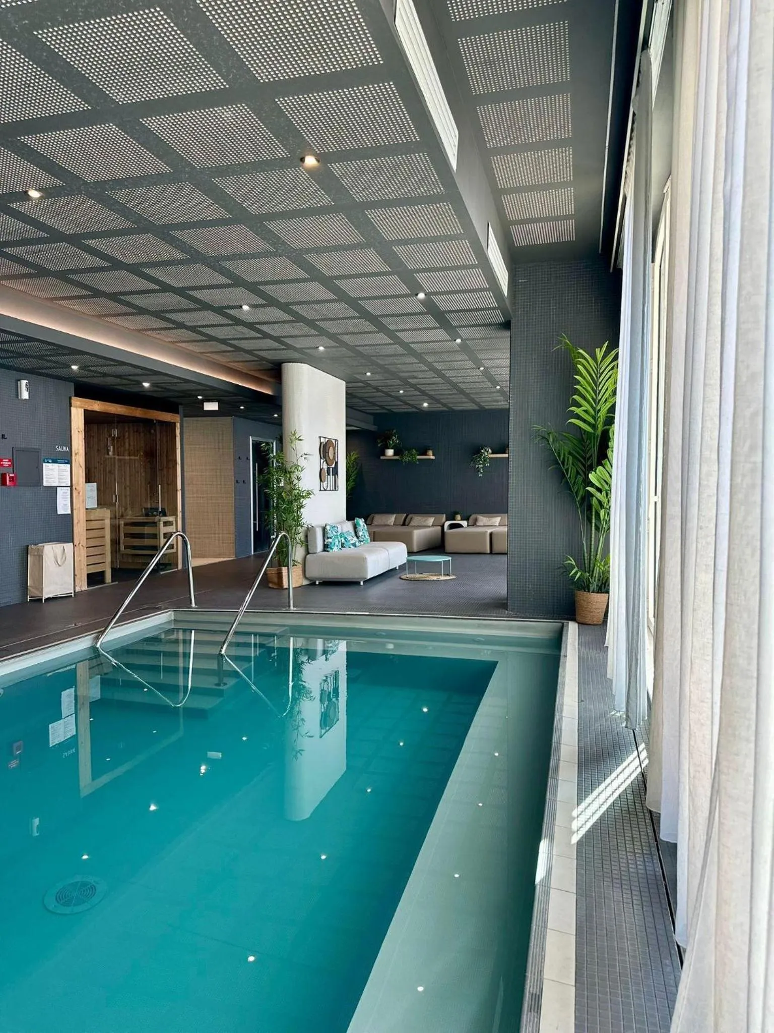 Swimming pool in Appart'hôtel Marseille Centre Euromed