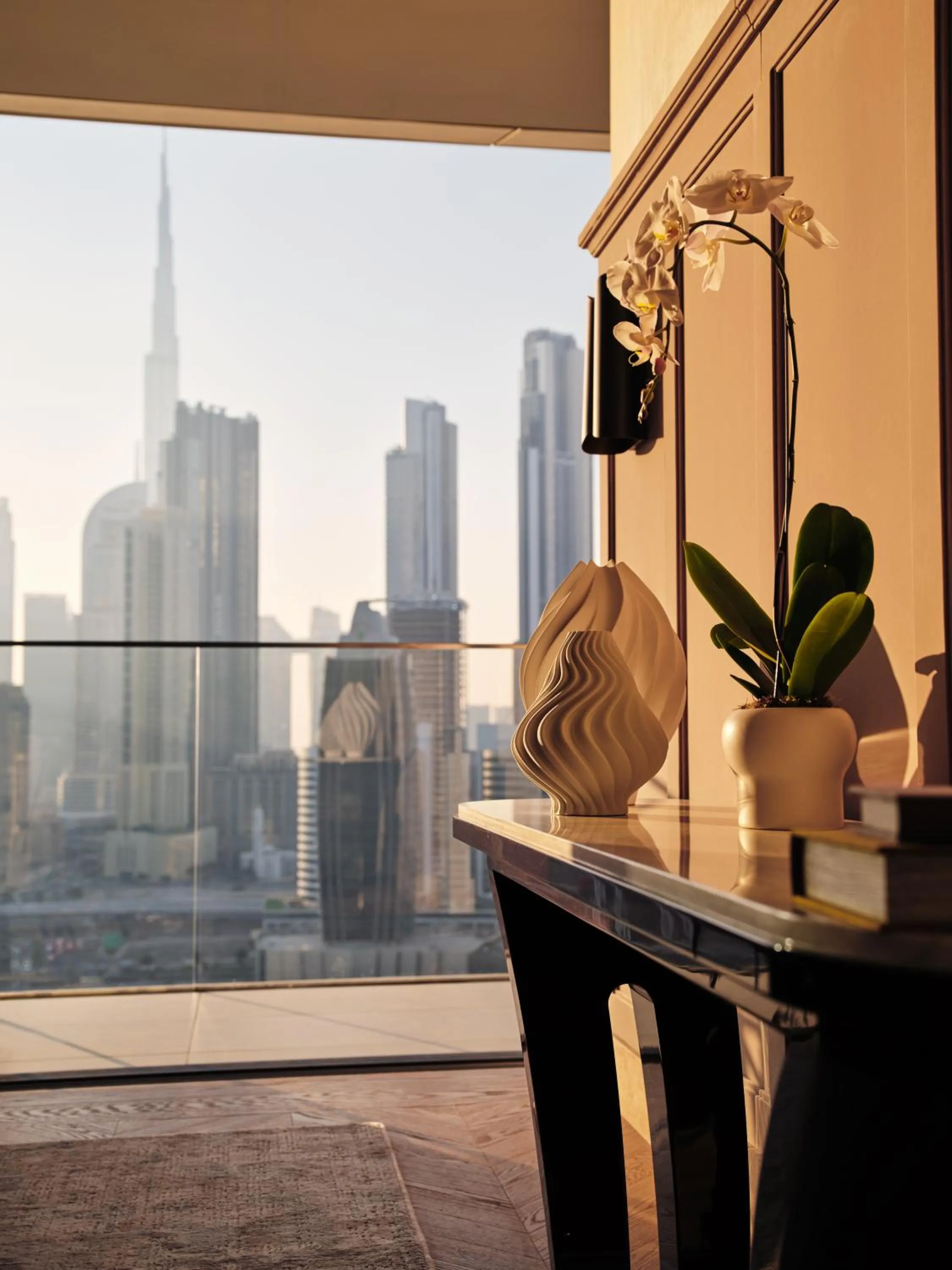 Dining area in The Lana - Dorchester Collection
