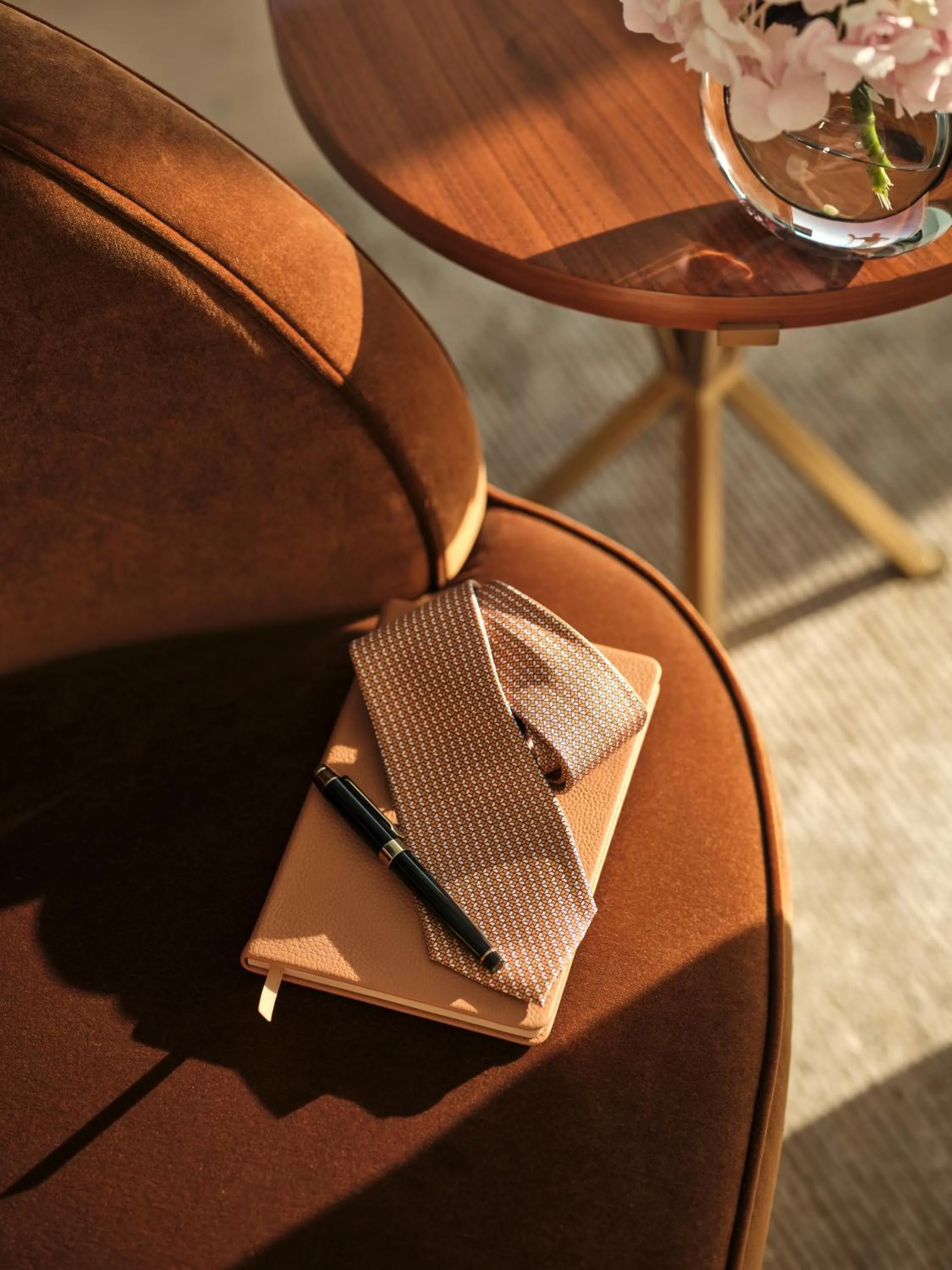 Seating area in The Lana - Dorchester Collection