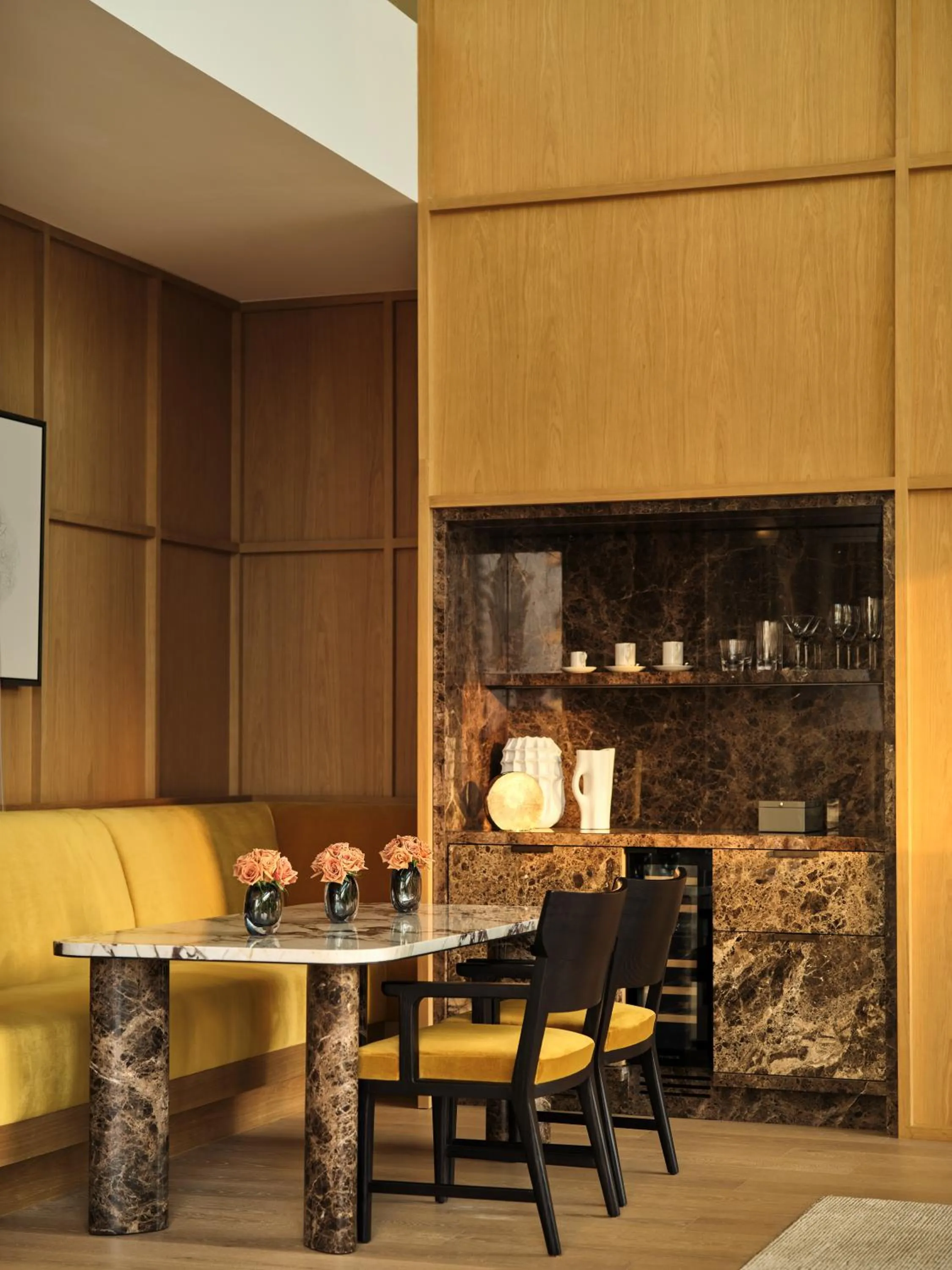 Dining area in The Lana - Dorchester Collection