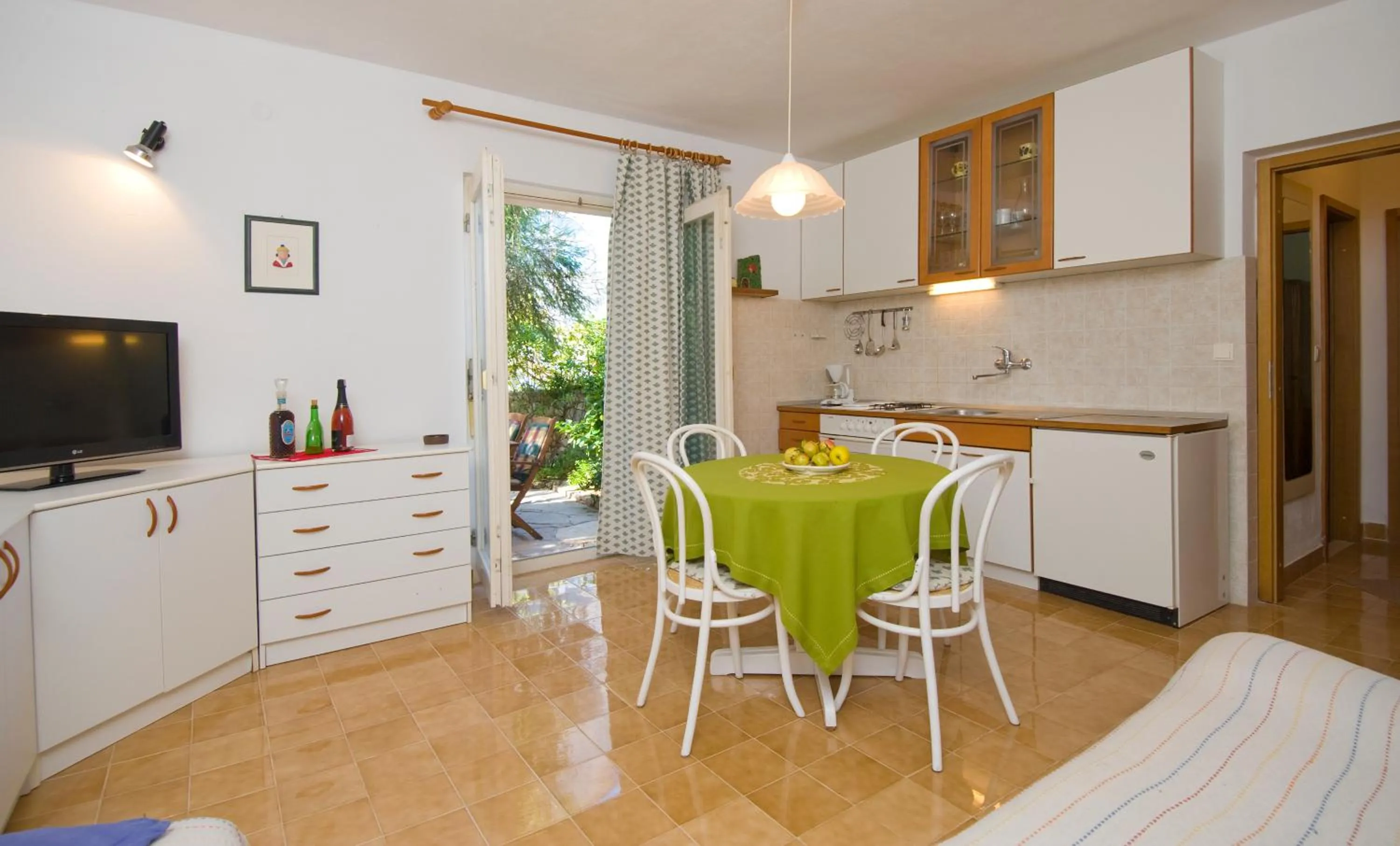 Kitchen or kitchenette in Holiday Home Lukrecia, for 9, private pool, free parking, 450 m from the beach