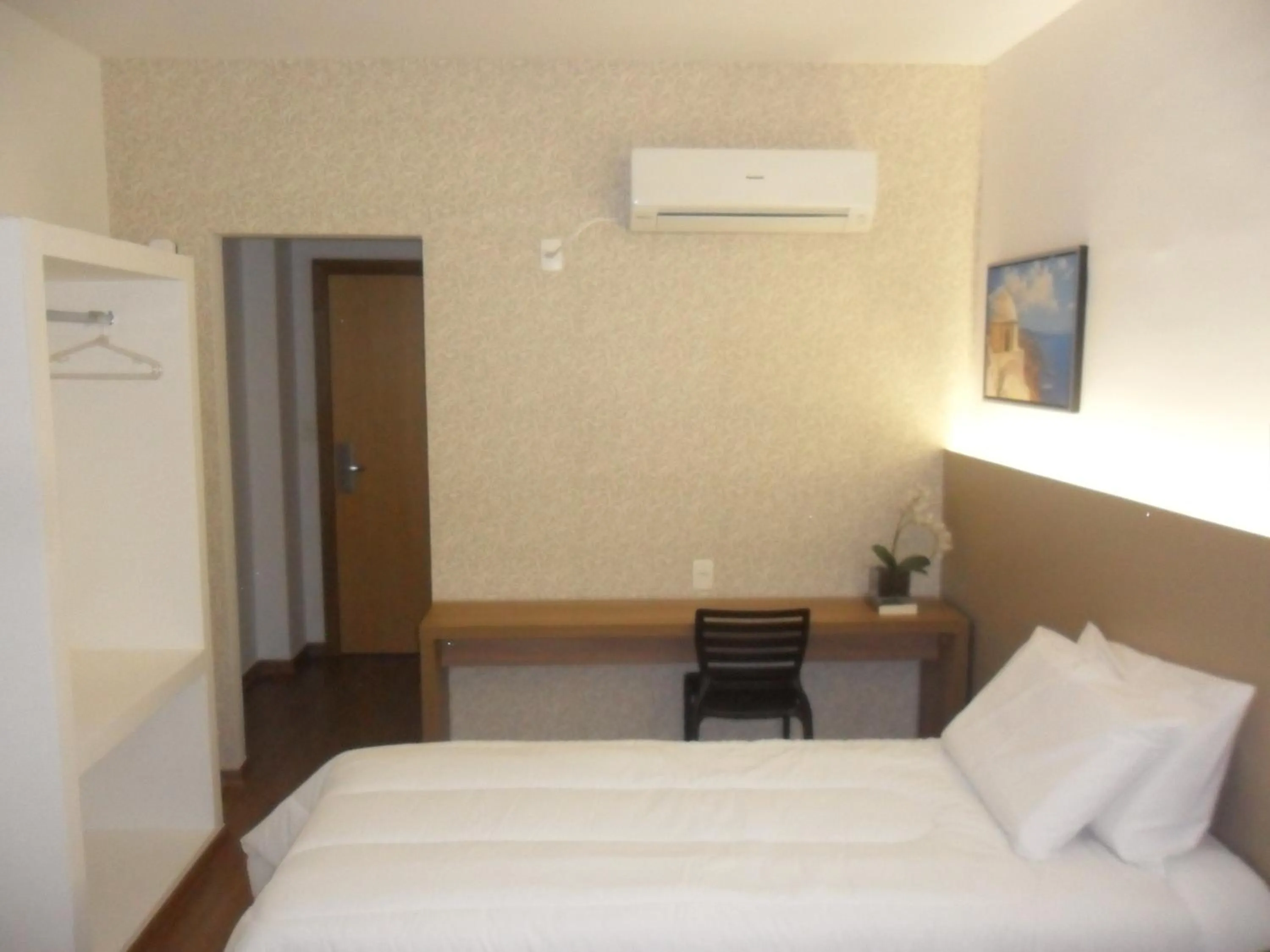 Photo of the whole room, Bed in Lord Hotel Aeroporto Confins