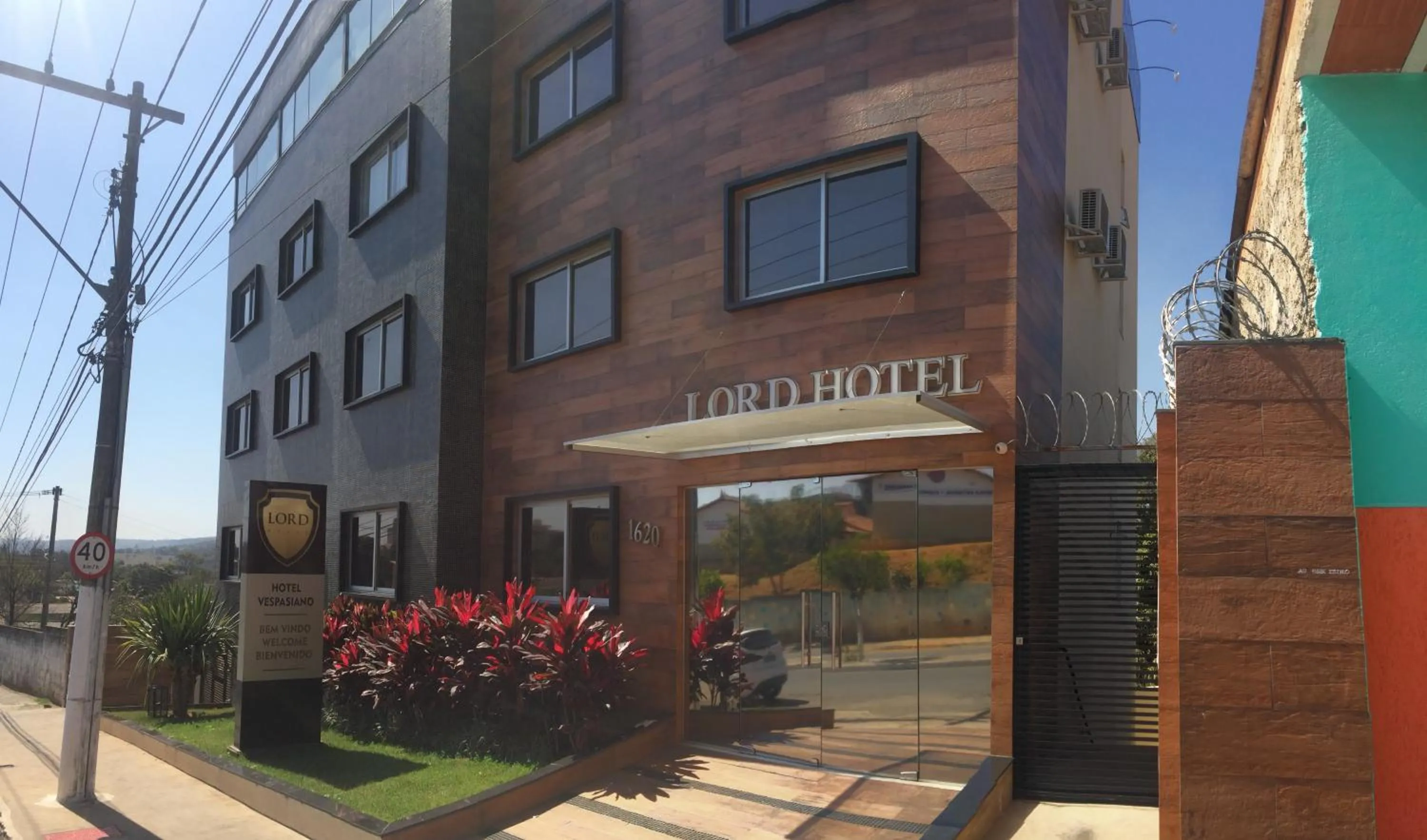 Facade/entrance in Lord Hotel Aeroporto Confins